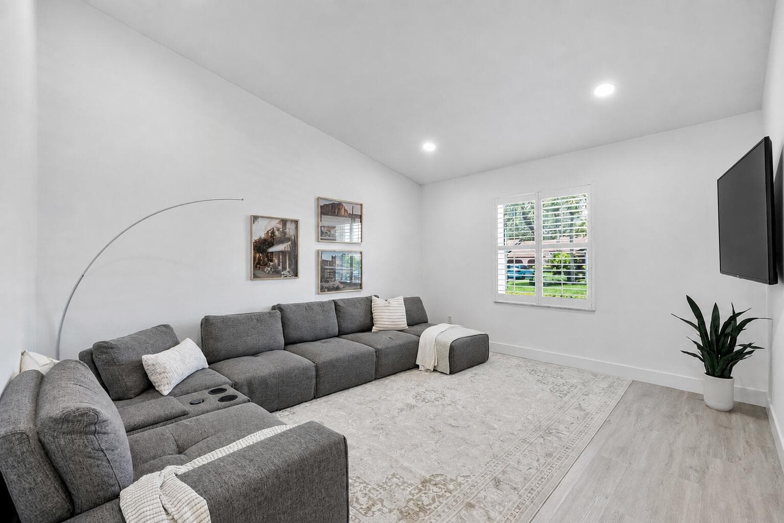23284 53rd #D Boca Raton FL 33433 — thumbnail 3 of 26