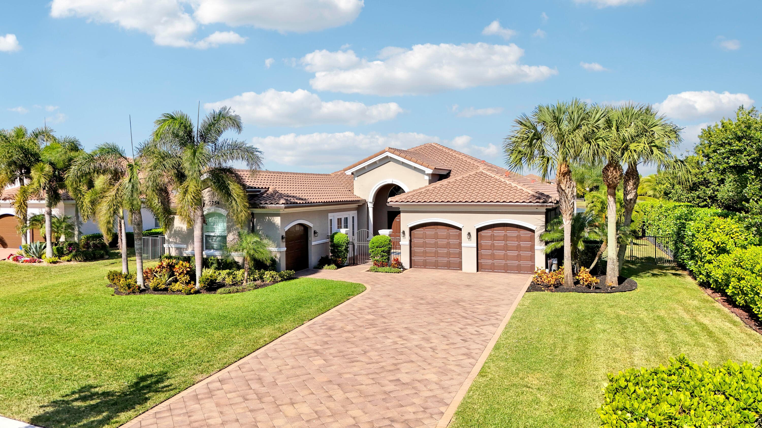 7754 Maywood Crest West Palm Beach FL 33412 — thumbnail 3 of 46
