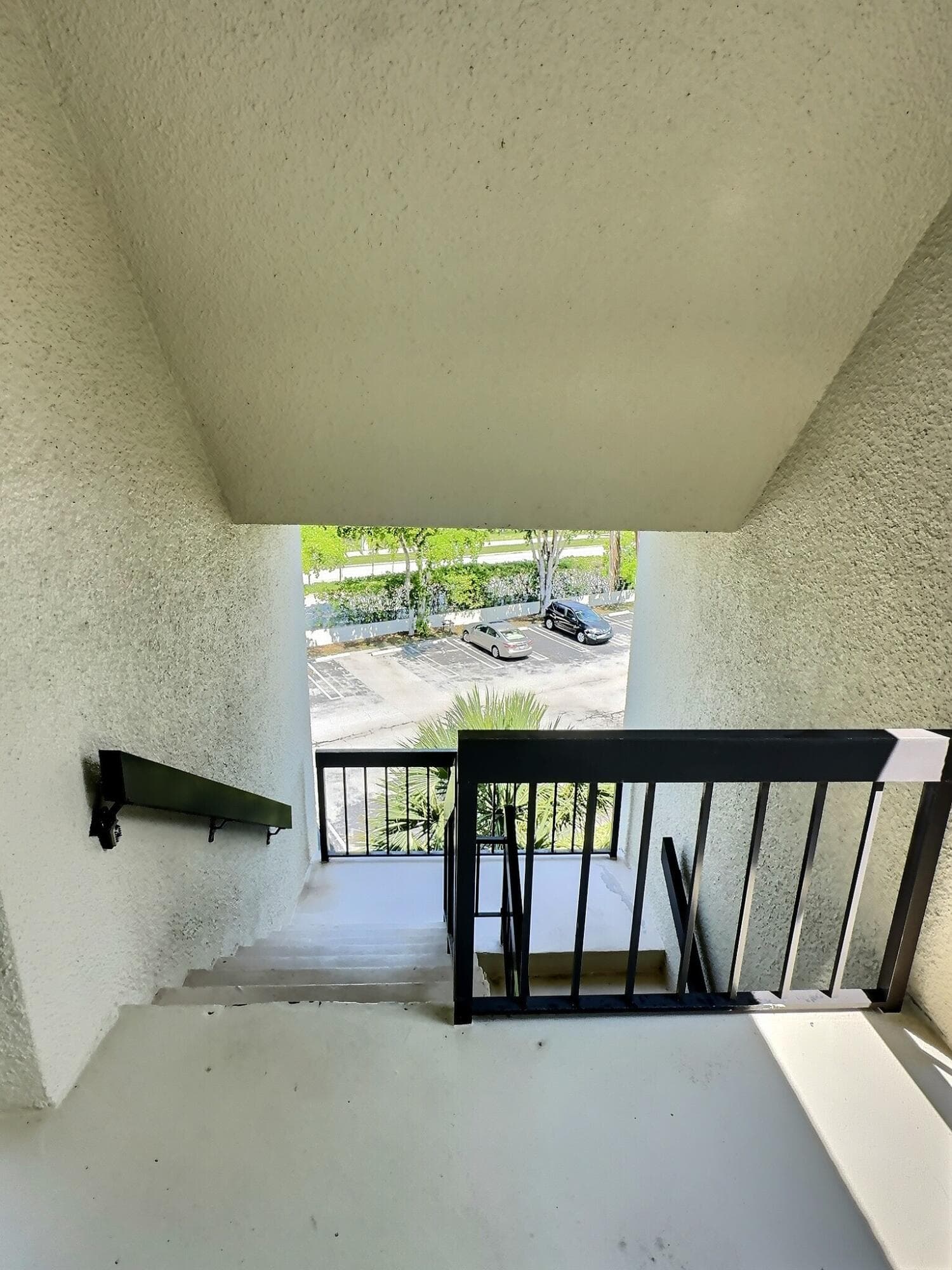 3050 Presidential #407 West Palm Beach FL 33401 — thumbnail 29 of 31