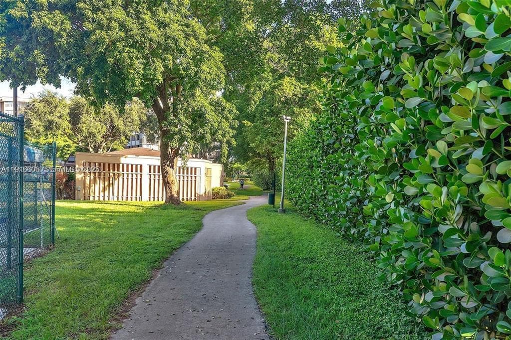 1300 Saint Charles #L19 Pembroke Pines FL 33026 — thumbnail 17 of 17