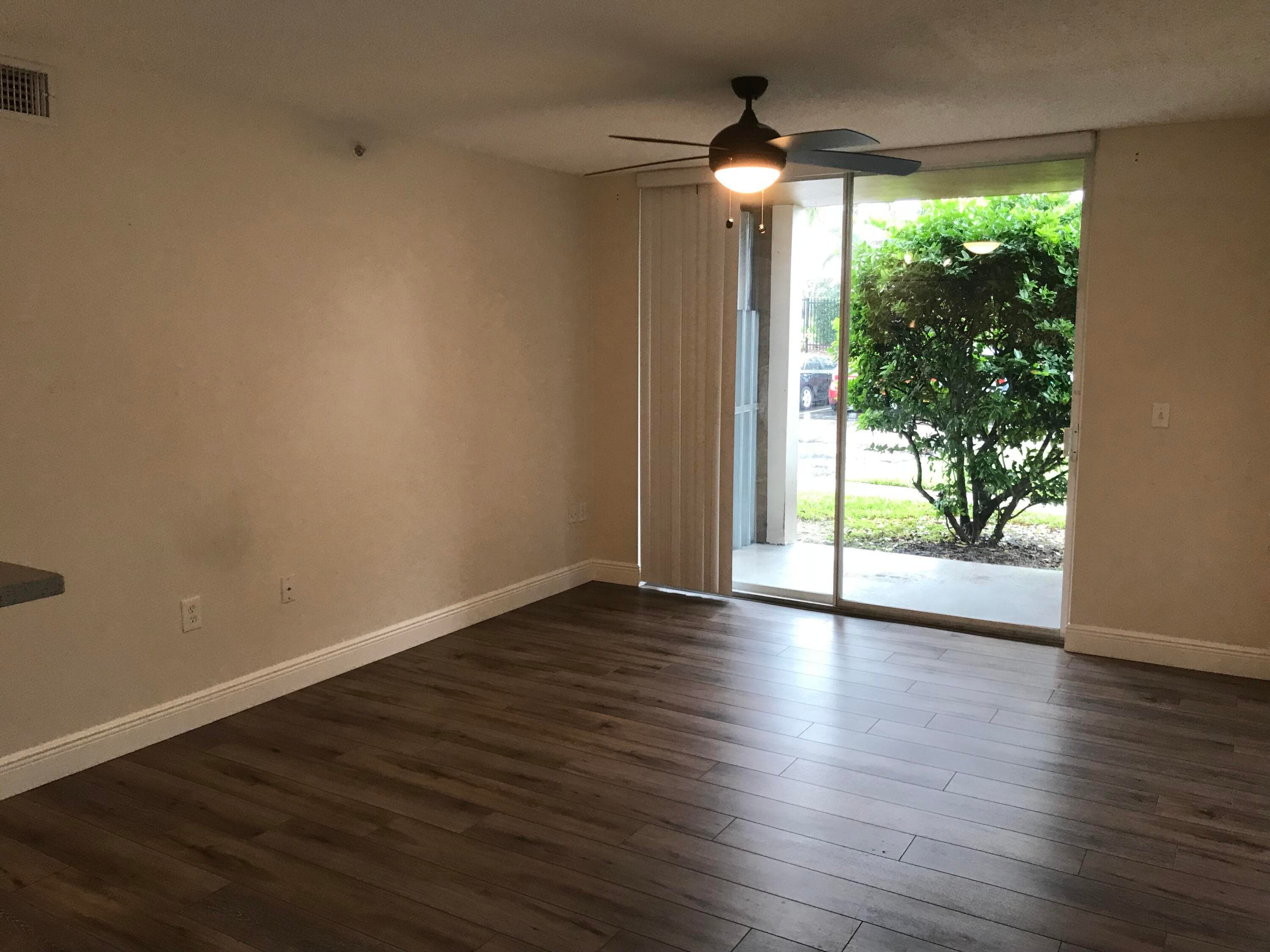 7896 Sonoma Springs #101 Lake Worth FL 33463 — thumbnail 7 of 18