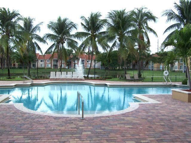 7896 Sonoma Springs #101 Lake Worth FL 33463 — thumbnail 17 of 18