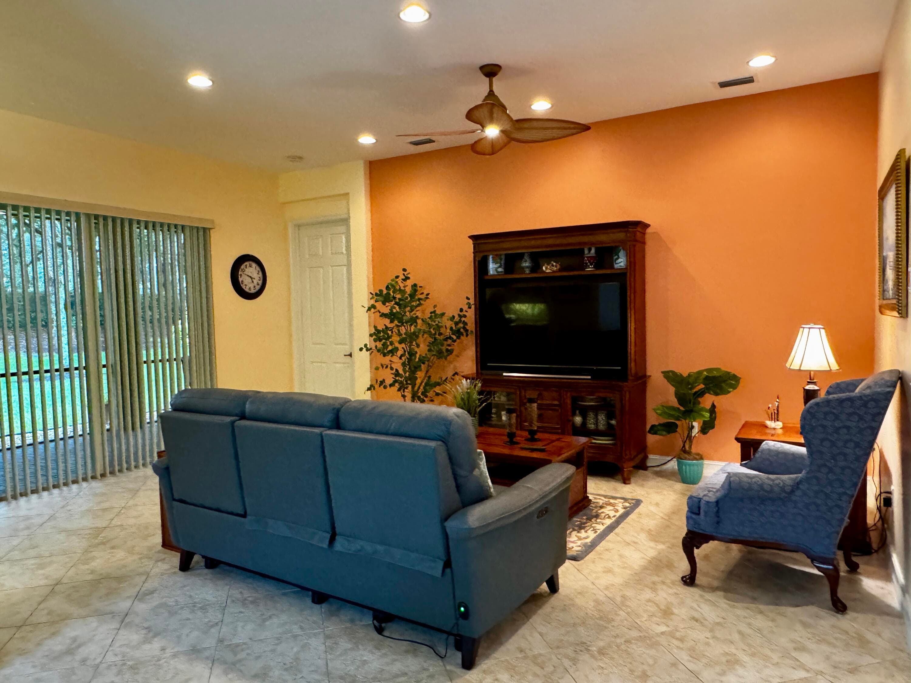 9385 Ivory Isle Boynton Beach FL 33473 — thumbnail 4 of 51