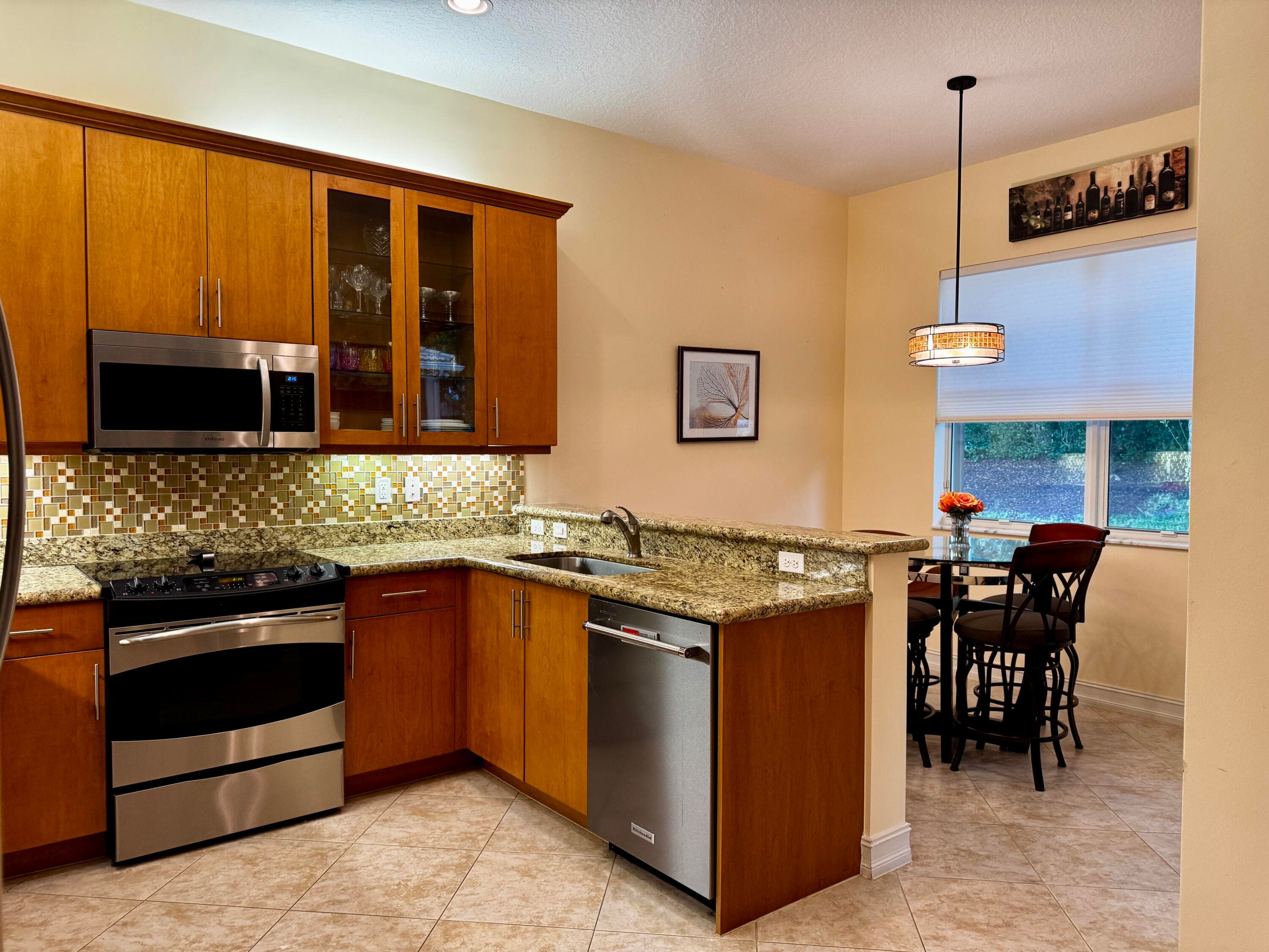 9385 Ivory Isle Boynton Beach FL 33473 — thumbnail 7 of 51