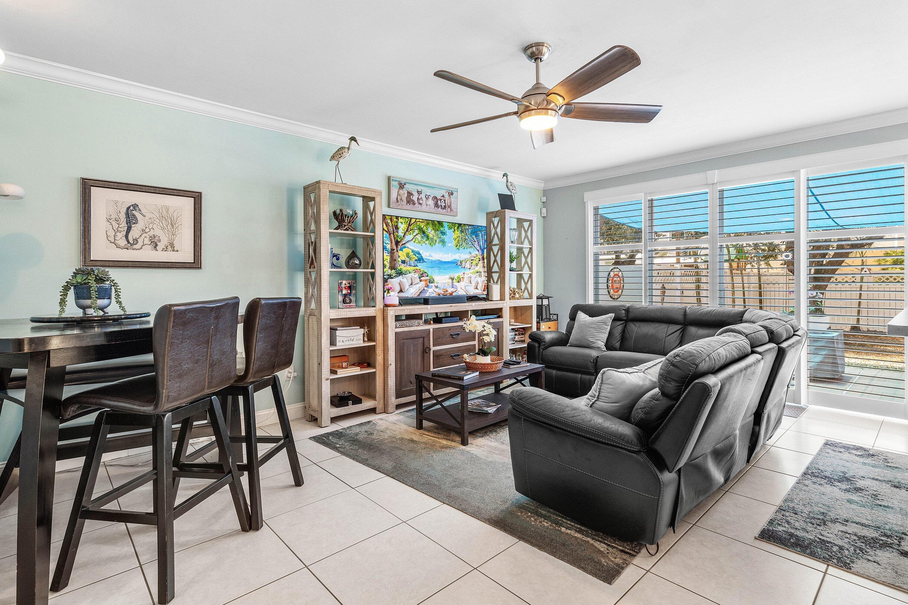 7819 Oak Grove Lake Worth FL 33467 — thumbnail 13 of 45
