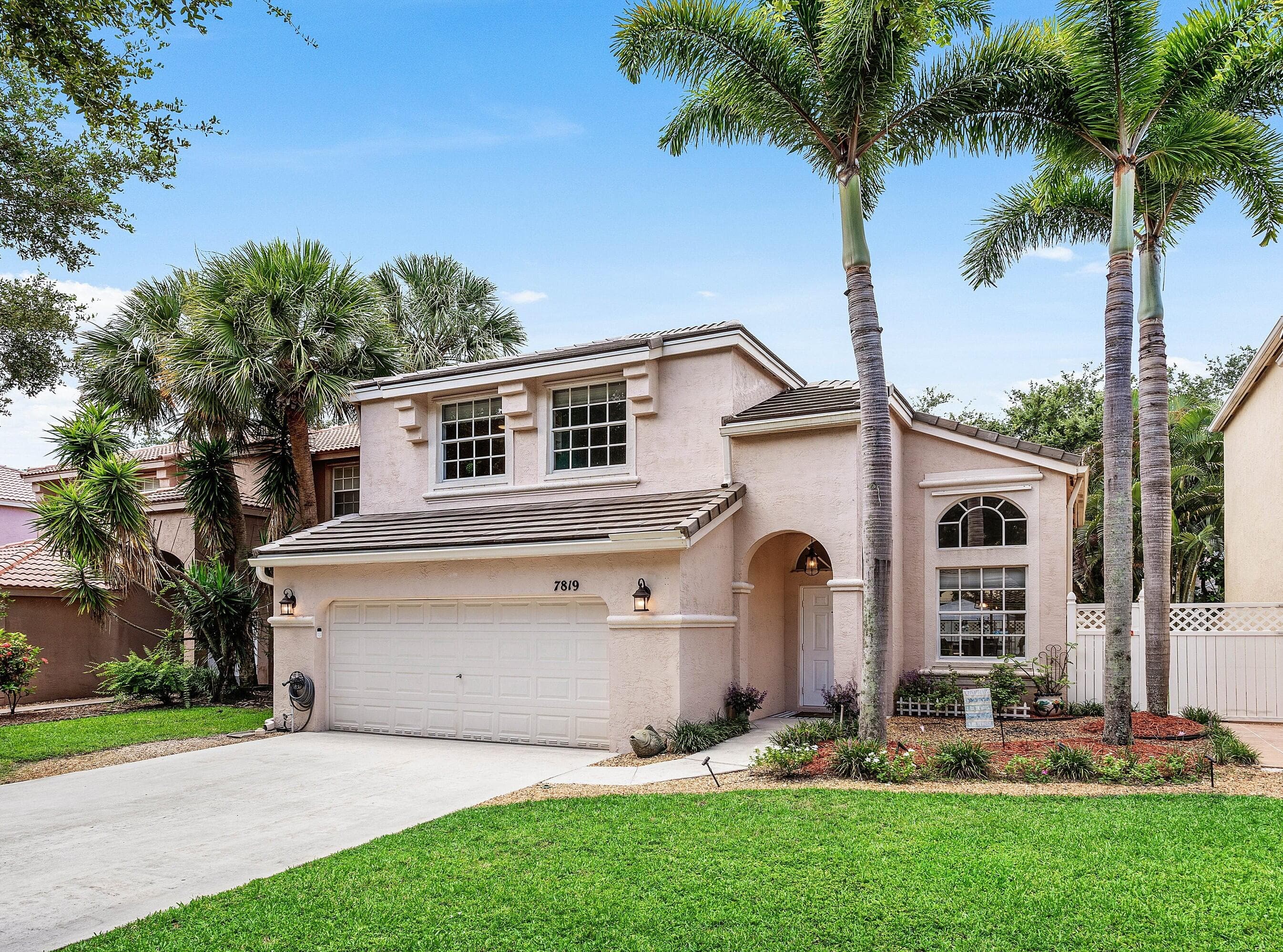 7819 Oak Grove Lake Worth FL 33467 — thumbnail 3 of 45