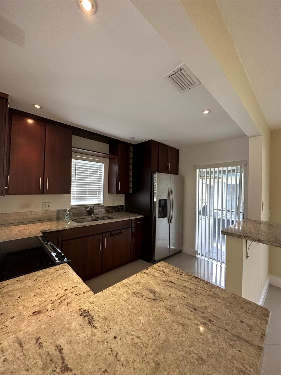 3001 4th #152 Pompano Beach FL 33064 — thumbnail 10 of 37