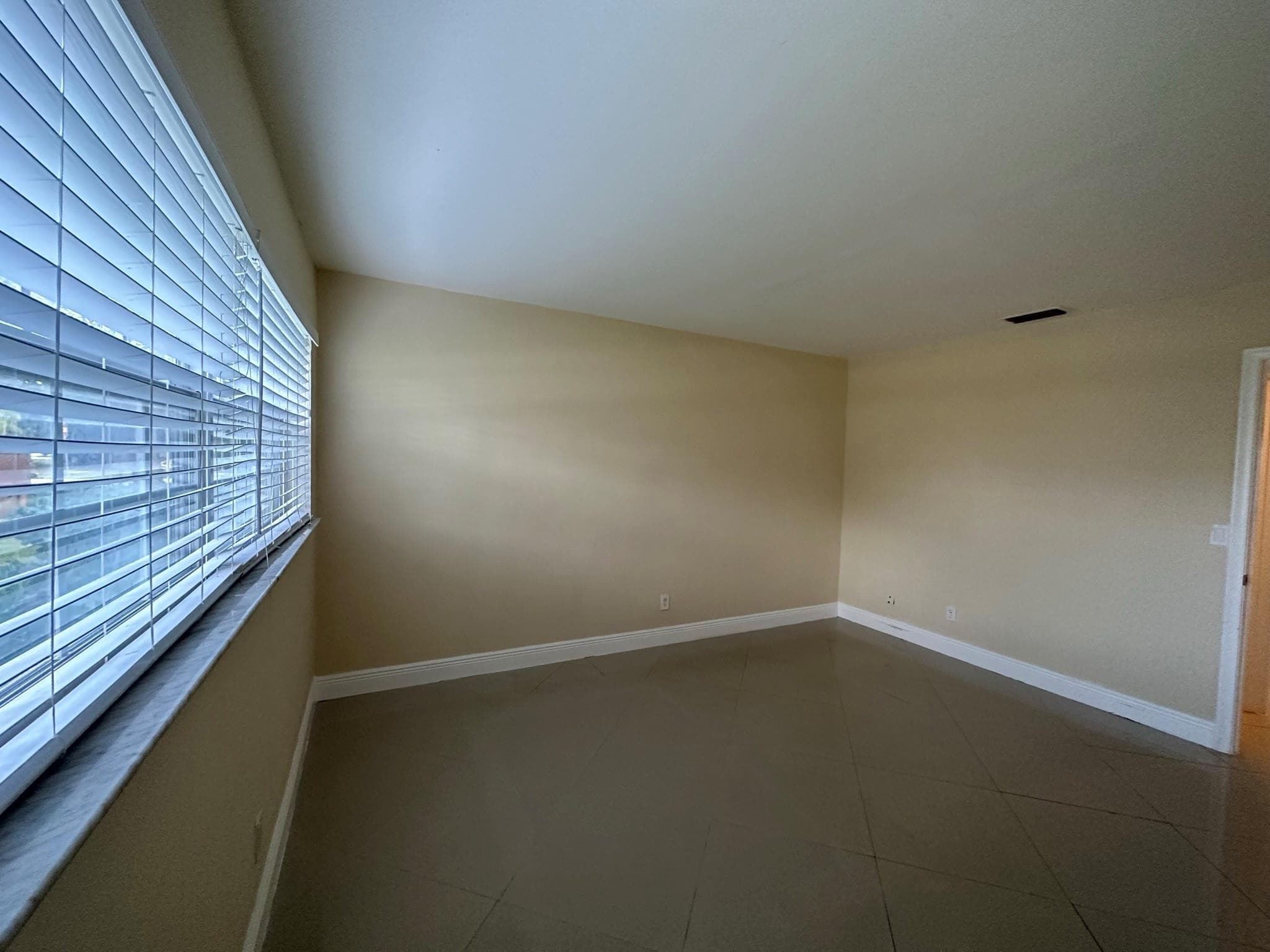 3001 4th #152 Pompano Beach FL 33064 — thumbnail 20 of 37