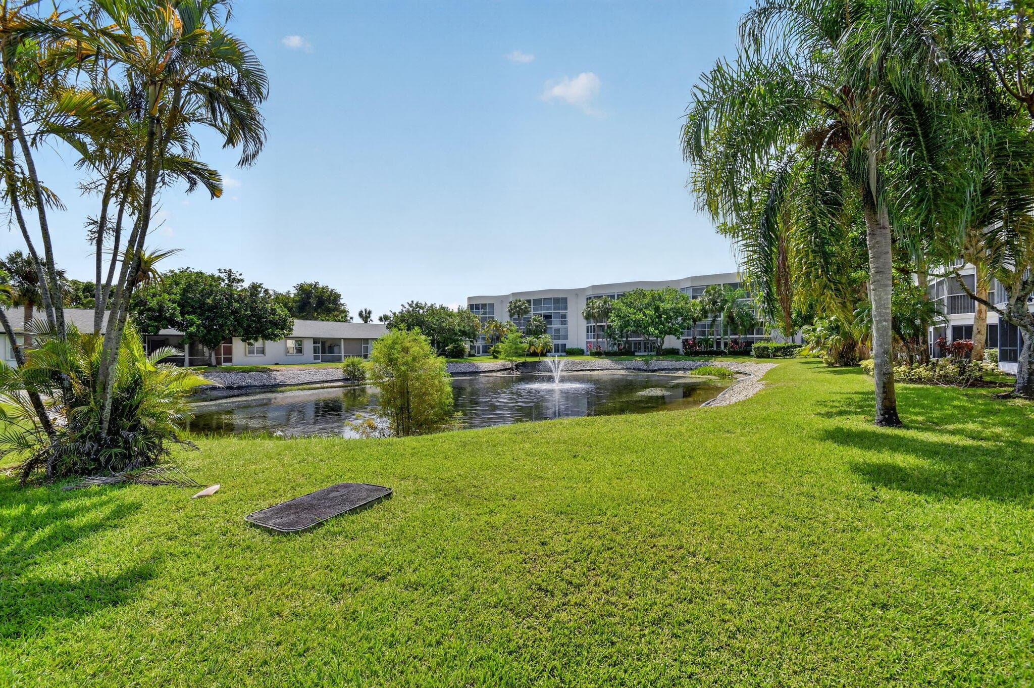 3162 Via Poinciana #6 Lake Worth FL 33467 — thumbnail 43 of 47