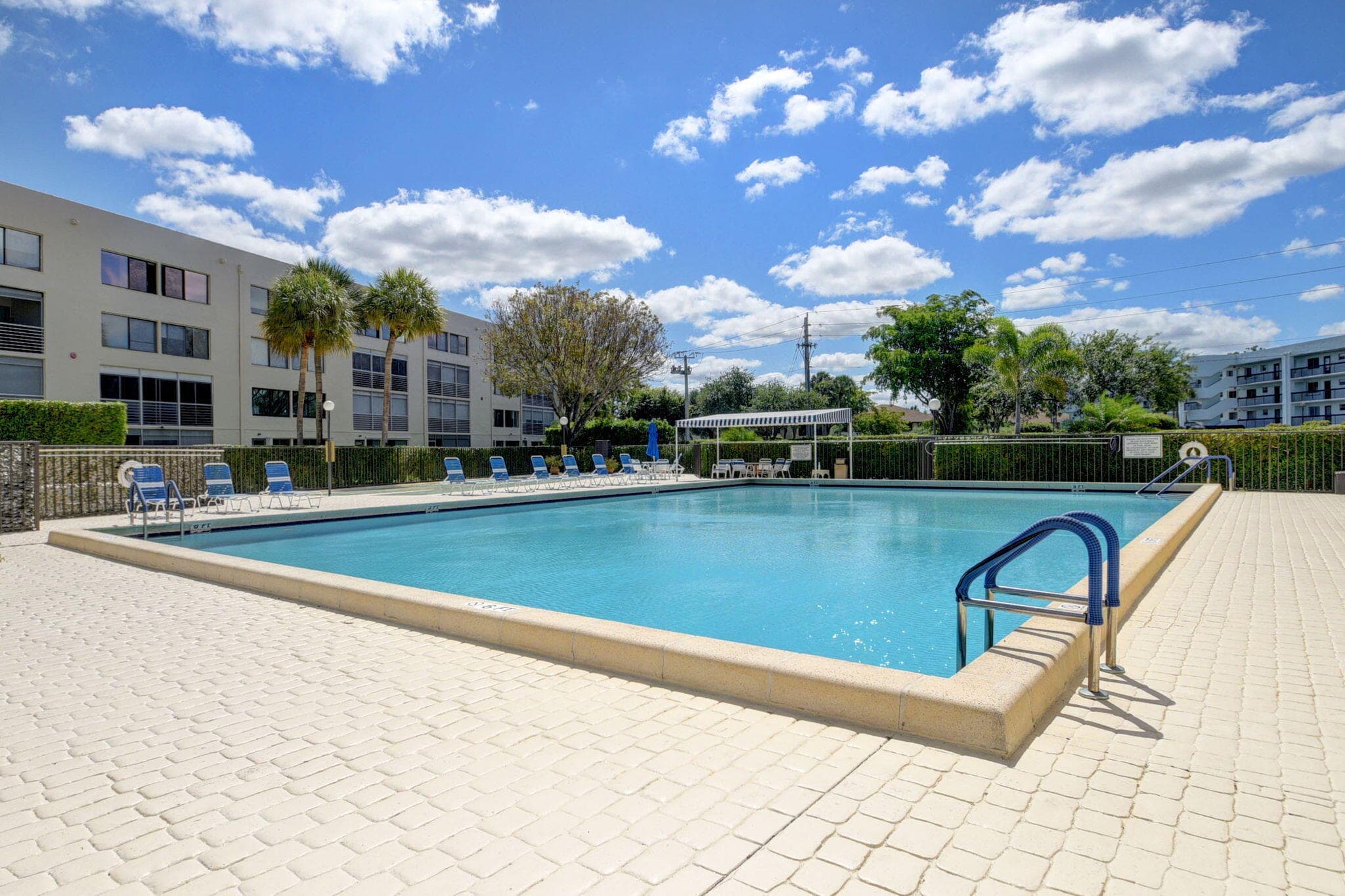3162 Via Poinciana #6 Lake Worth FL 33467 — thumbnail 44 of 47