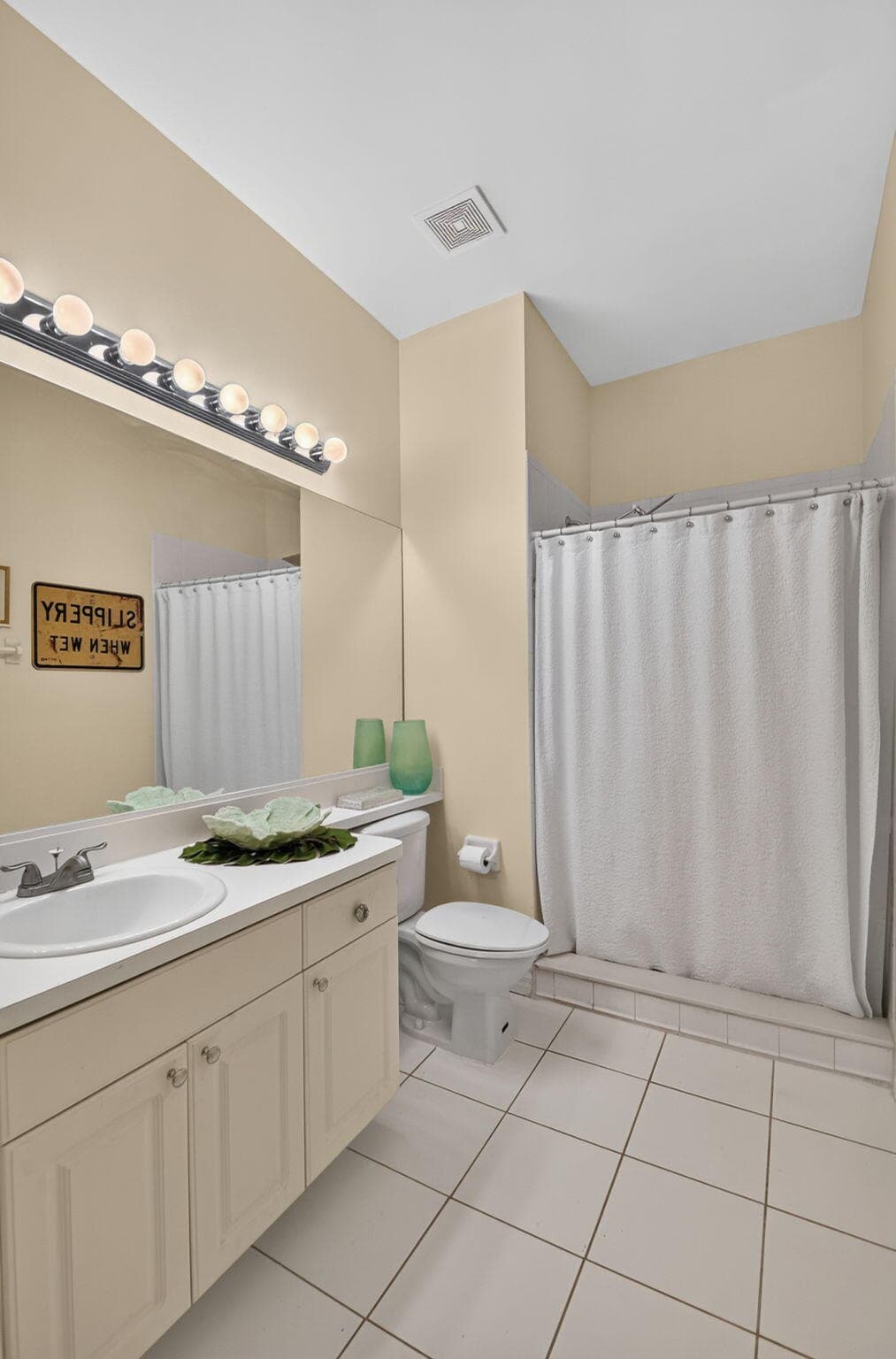 3162 Via Poinciana #6 Lake Worth FL 33467 — thumbnail 27 of 47