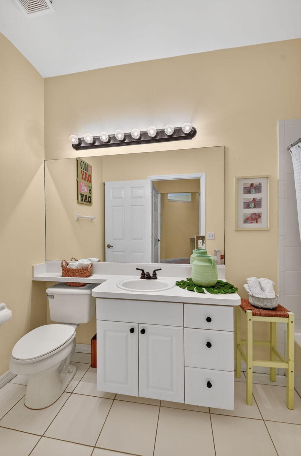 3162 Via Poinciana #6 Lake Worth FL 33467 — thumbnail 32 of 47