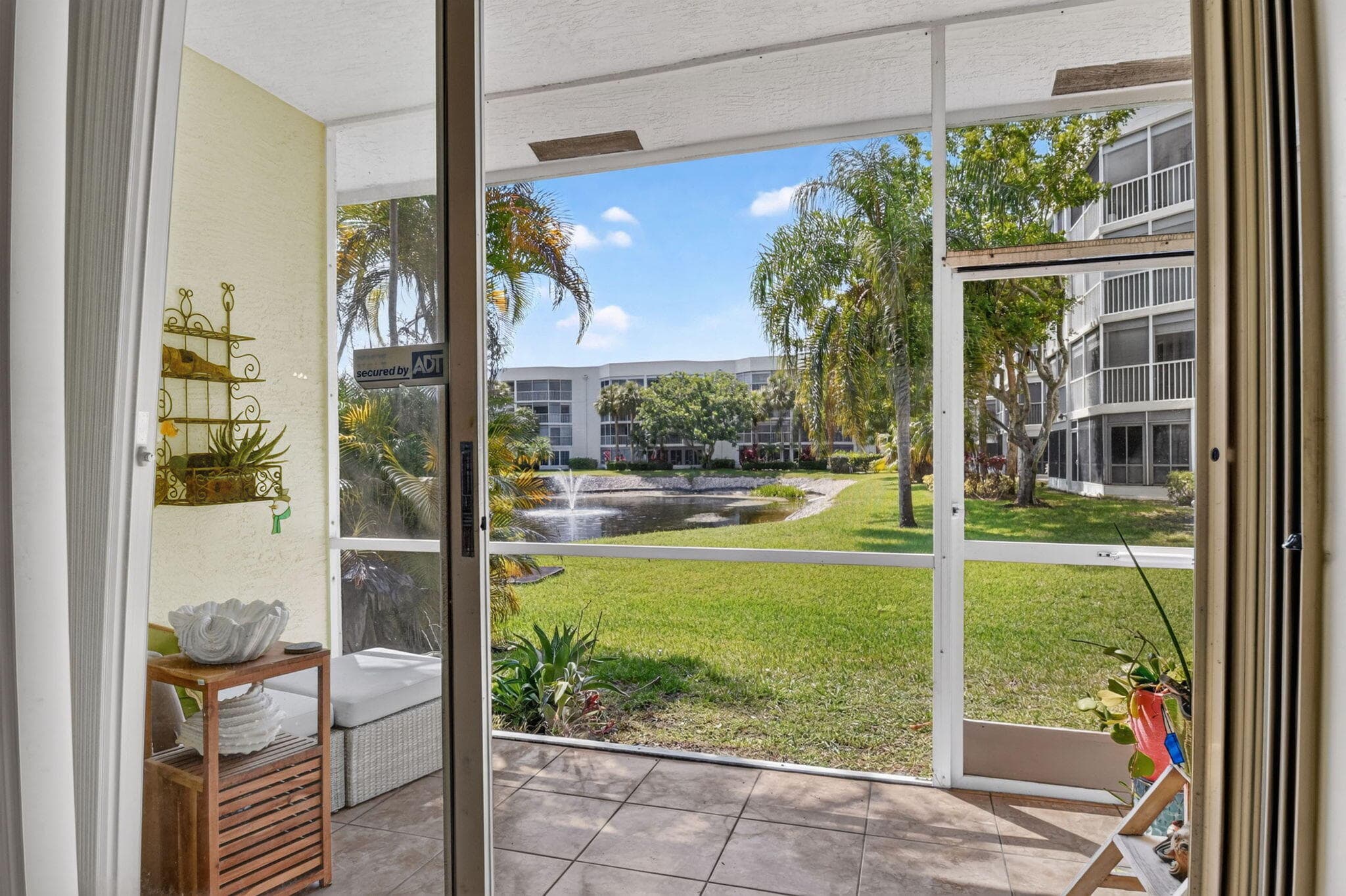 3162 Via Poinciana #6 Lake Worth FL 33467 — thumbnail 35 of 47