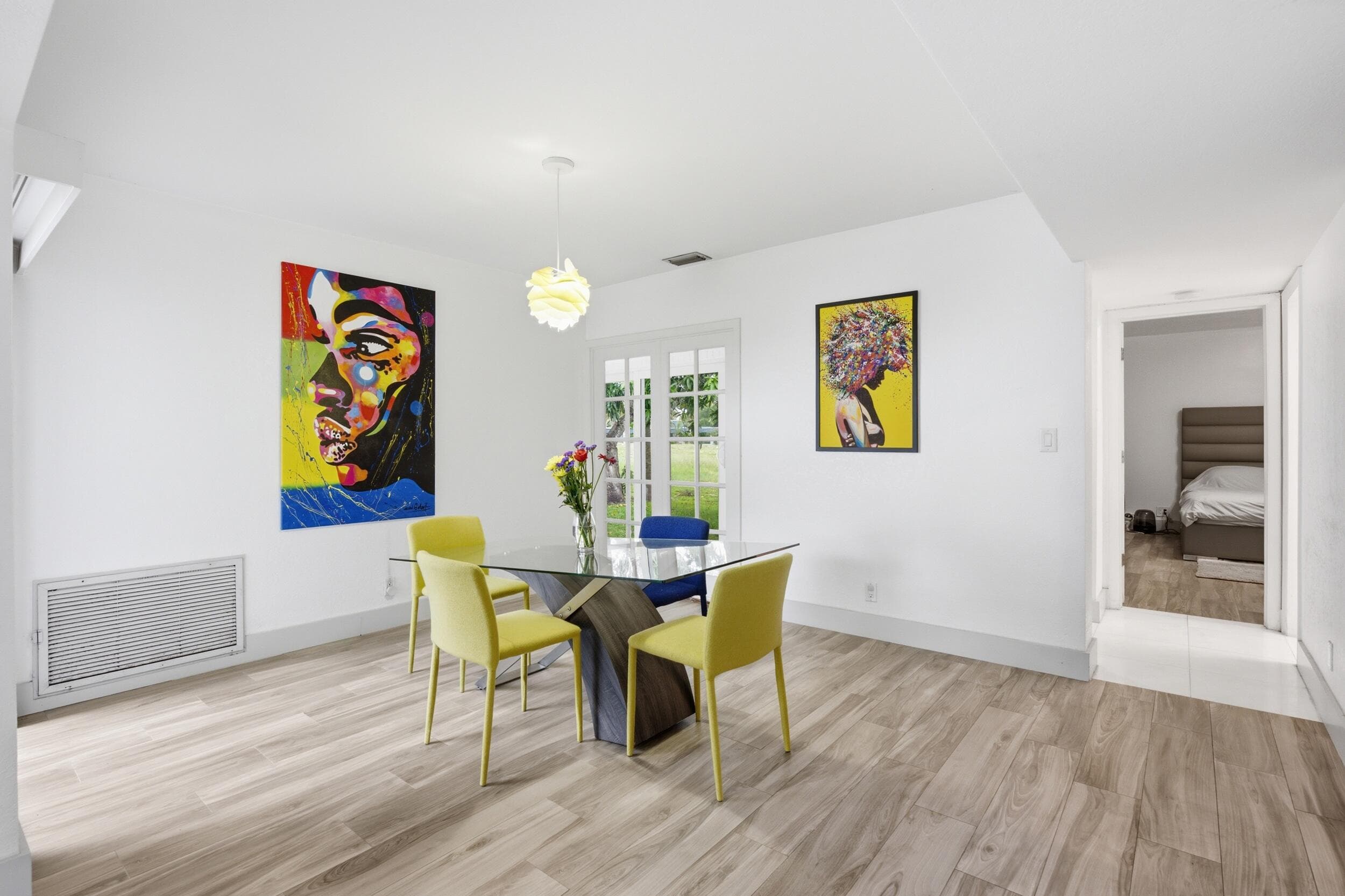 4400 Queen Palm Tamarac FL 33319 — thumbnail 10 of 50