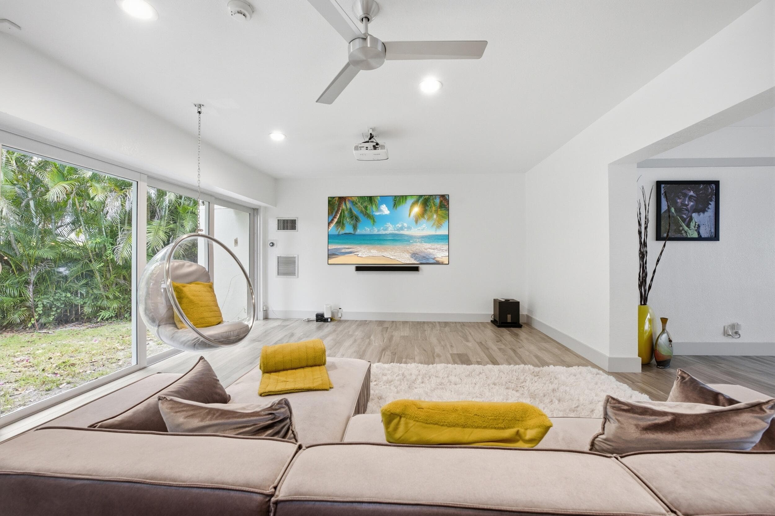 4400 Queen Palm Tamarac FL 33319 — thumbnail 17 of 50