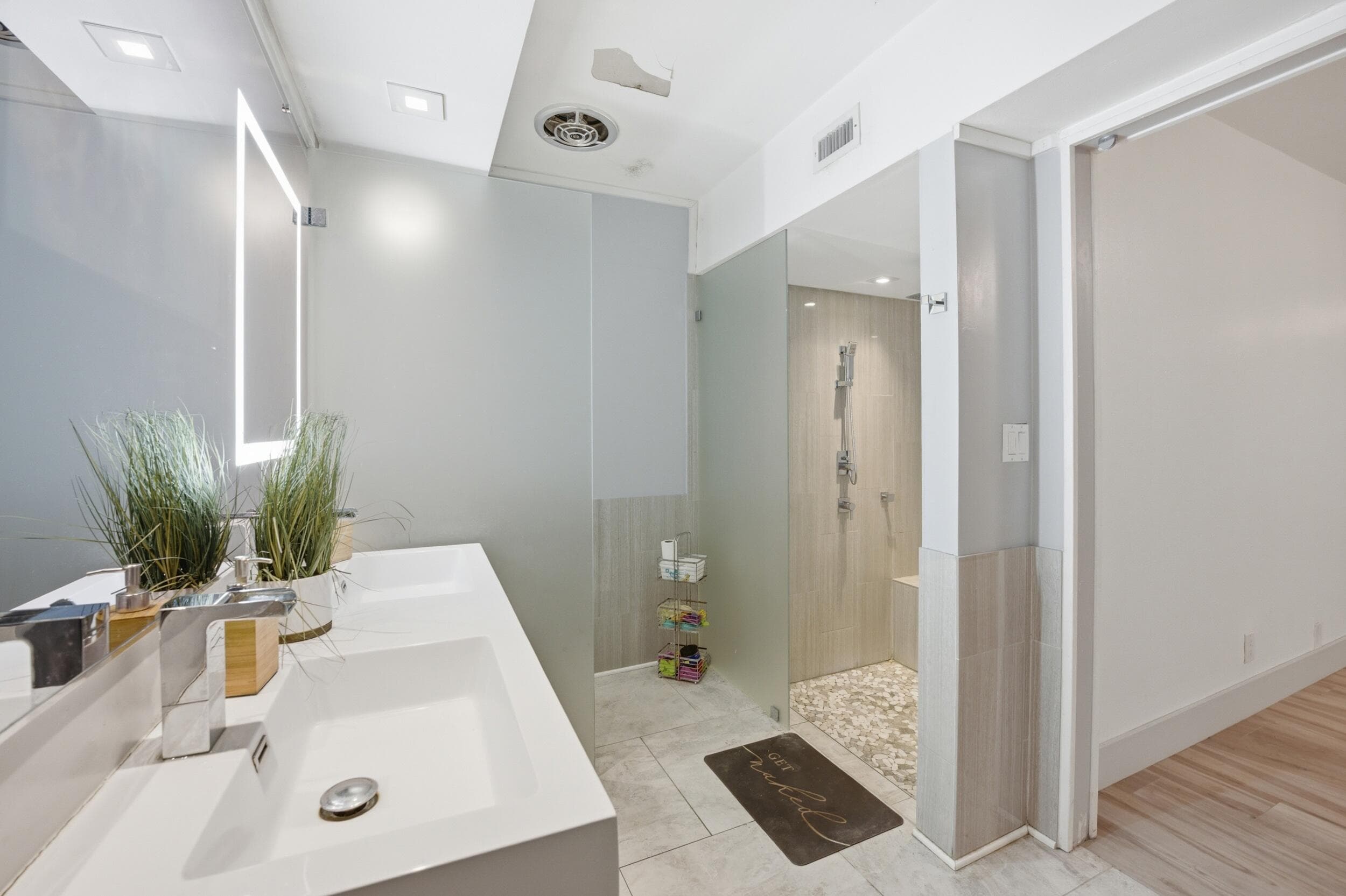 4400 Queen Palm Tamarac FL 33319 — thumbnail 31 of 50