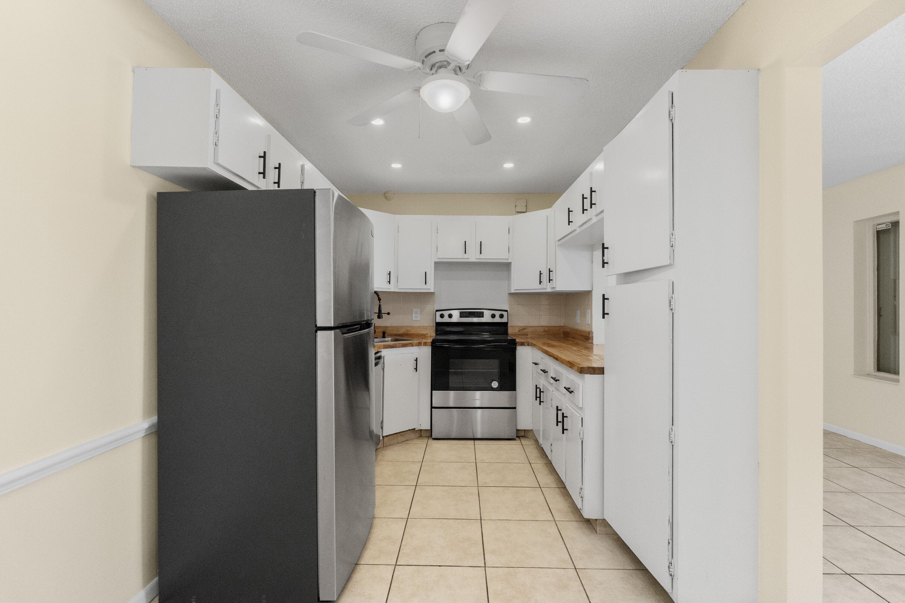 706 Sunny Pine #E2 Greenacres FL 33415 — thumbnail 11 of 43