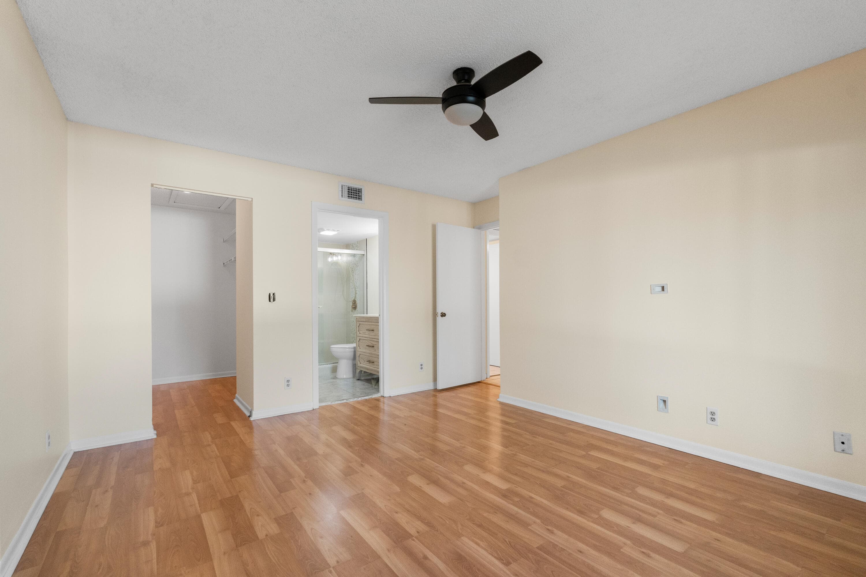 706 Sunny Pine #E2 Greenacres FL 33415 — thumbnail 24 of 43