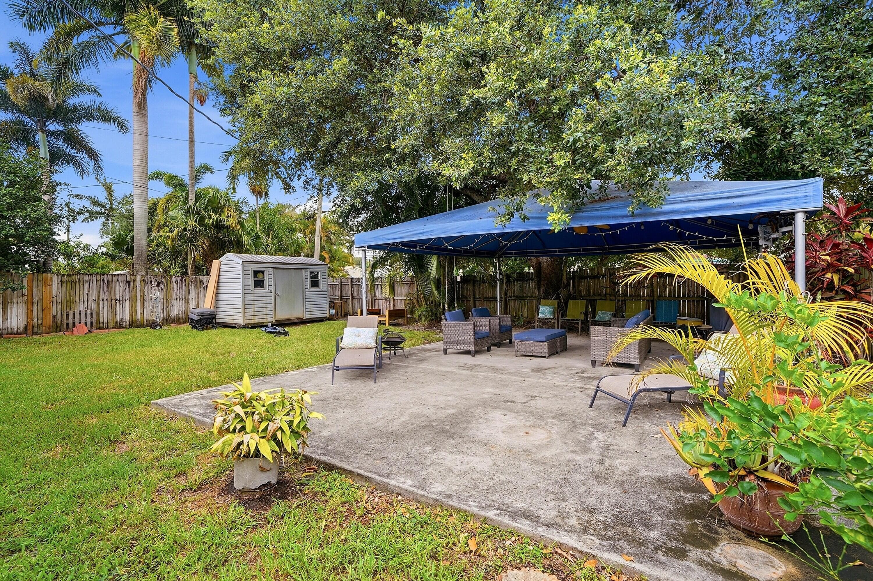 1208 31st Hollywood FL 33021 — thumbnail 25 of 37