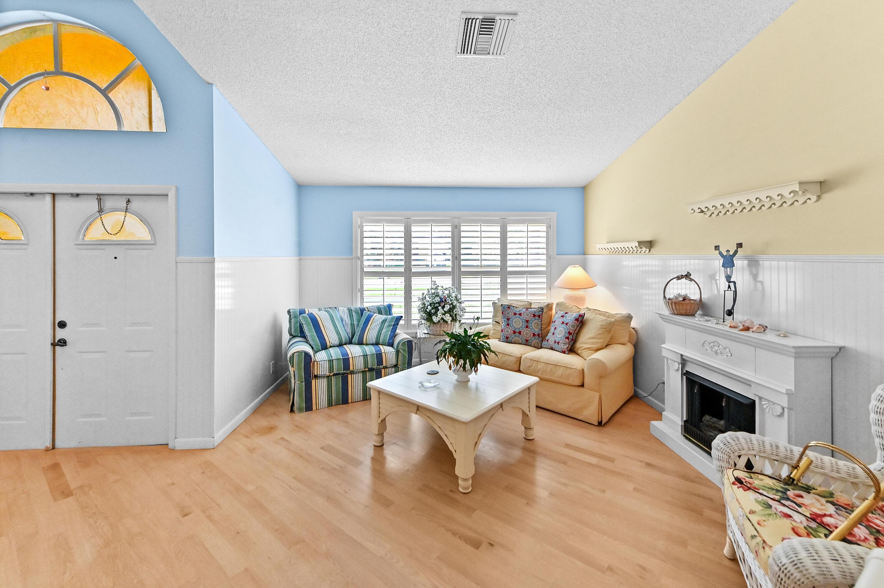 7461 Anadale Lake Worth FL 33467 — thumbnail 9 of 40