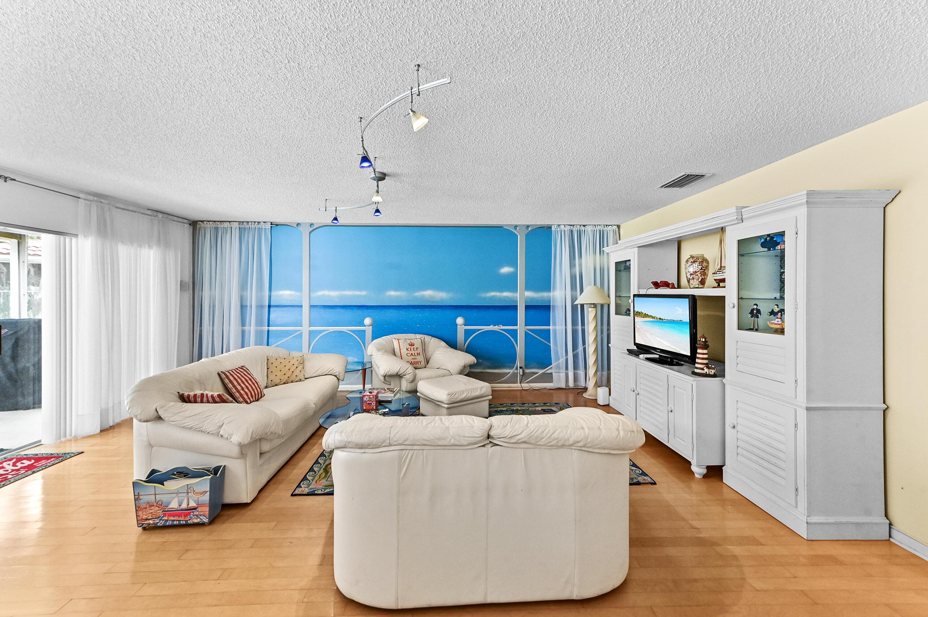 7461 Anadale Lake Worth FL 33467 — thumbnail 15 of 40