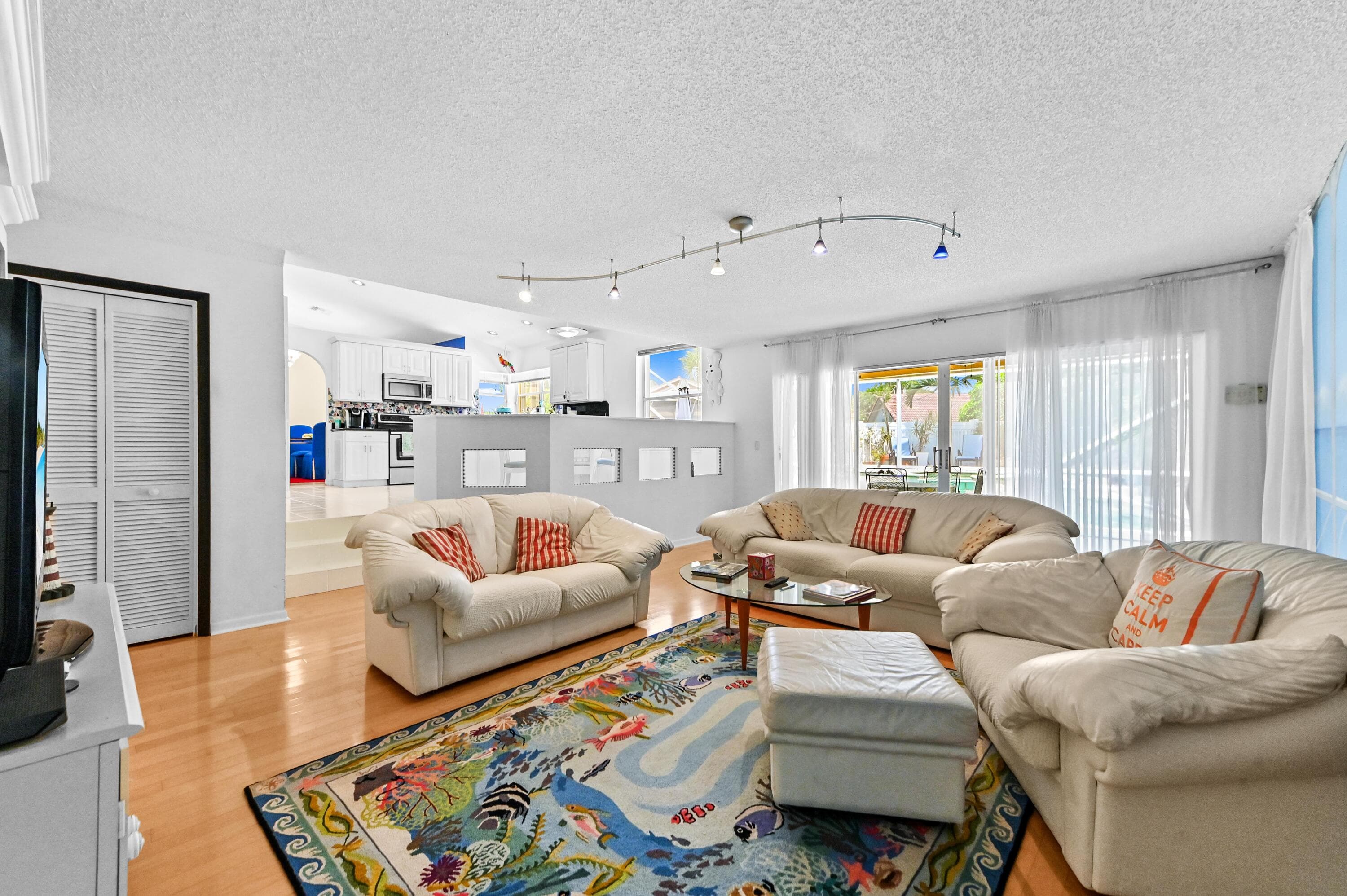 7461 Anadale Lake Worth FL 33467 — thumbnail 16 of 40