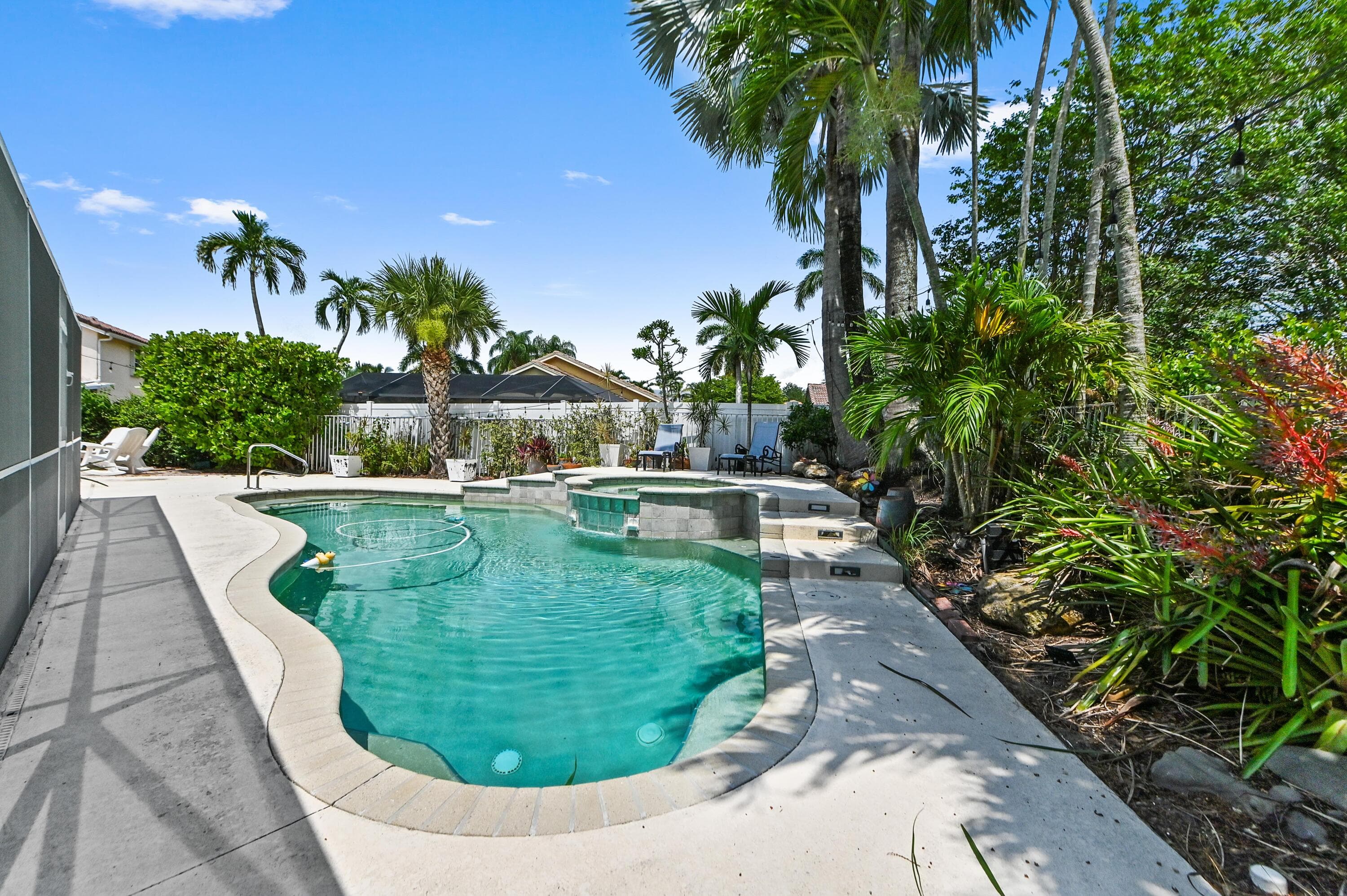 7461 Anadale Lake Worth FL 33467 — thumbnail 4 of 40