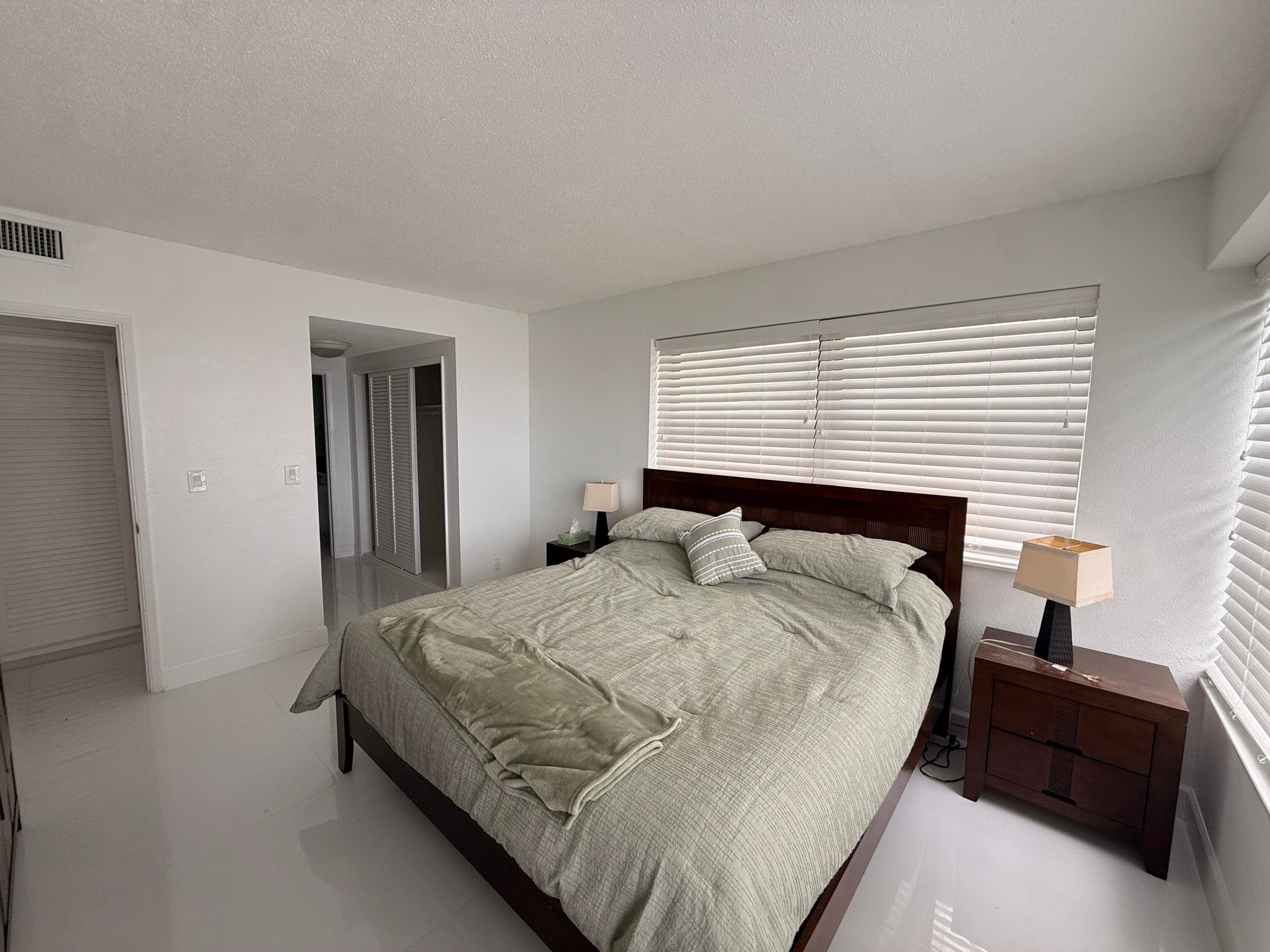 3800 Galt Ocean #601 Fort Lauderdale FL 33308 — thumbnail 9 of 45