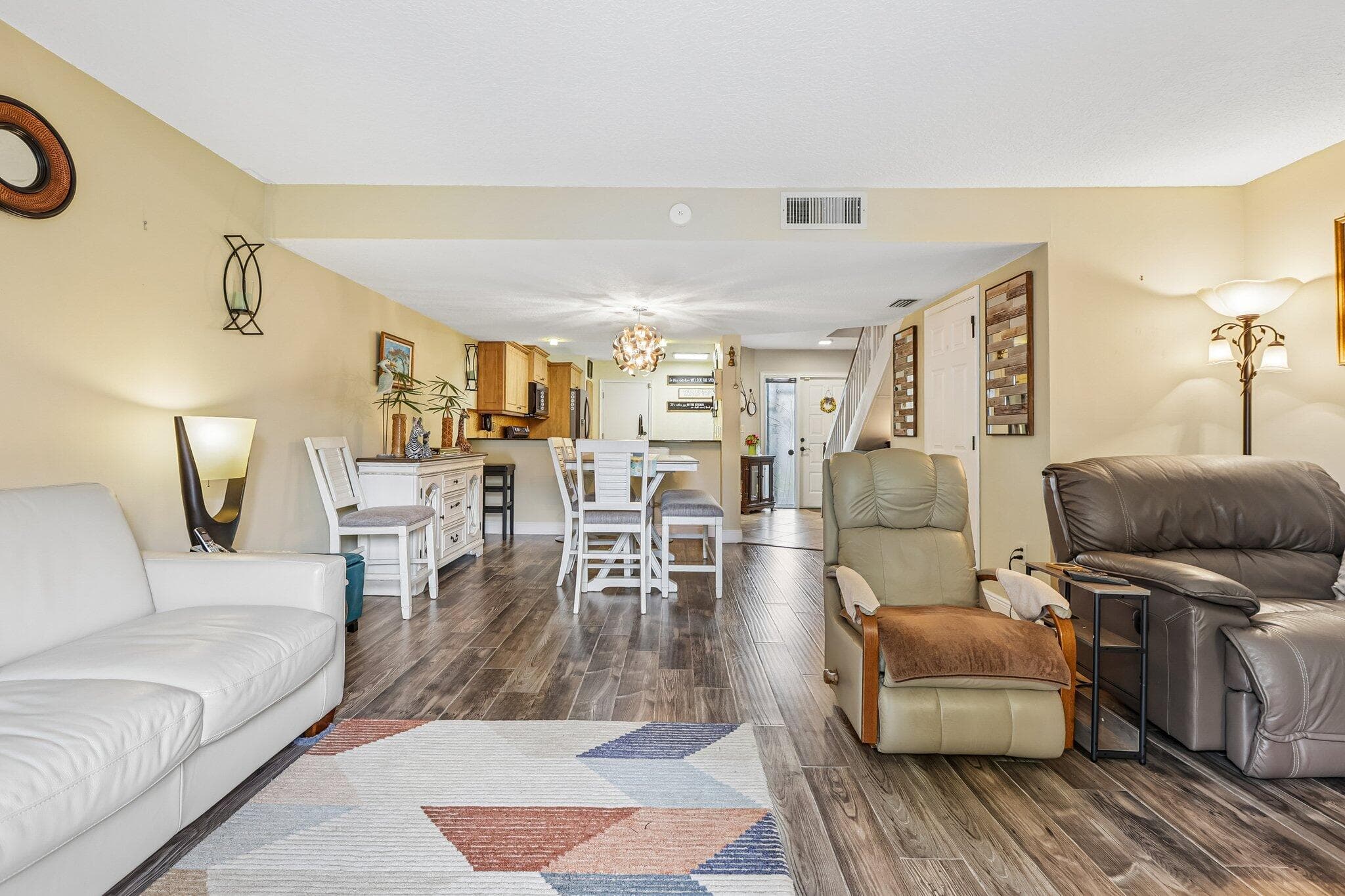 1330 123rd Pembroke Pines FL 33026 — thumbnail 6 of 51