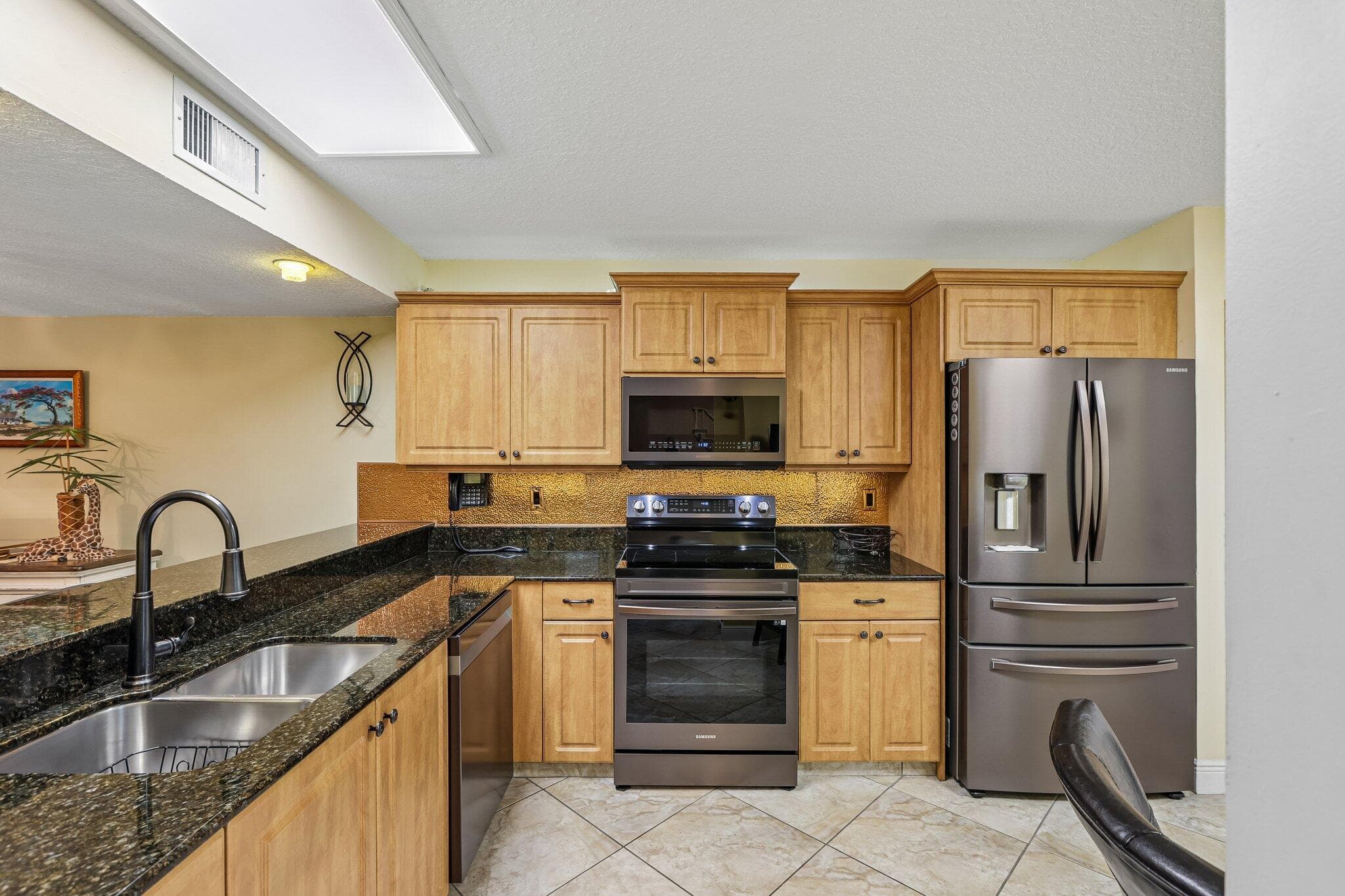 1330 123rd Pembroke Pines FL 33026 — thumbnail 13 of 51