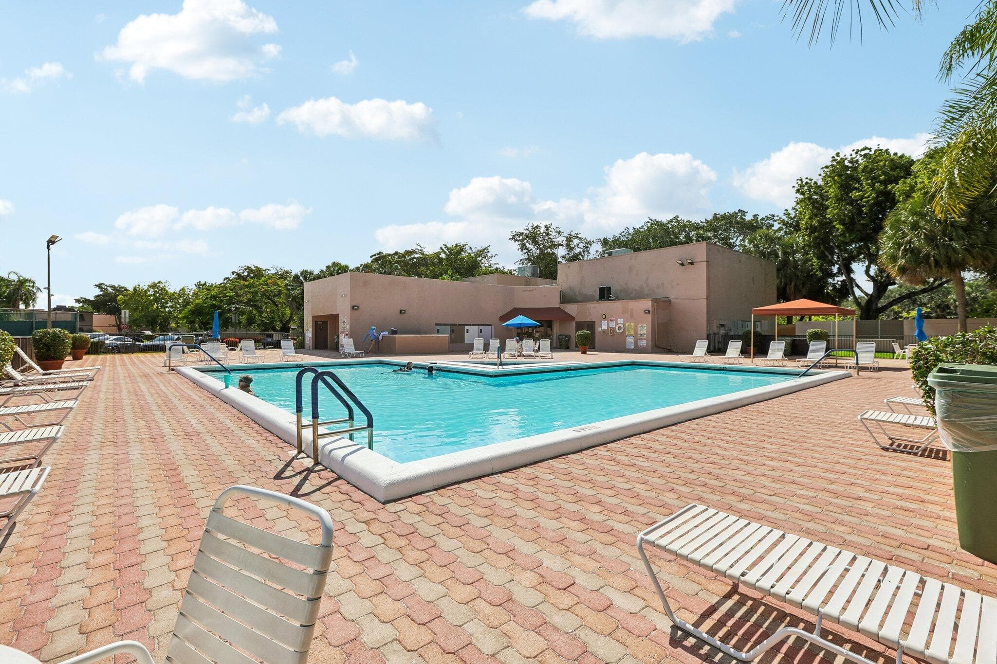 1330 123rd Pembroke Pines FL 33026 — thumbnail 45 of 51