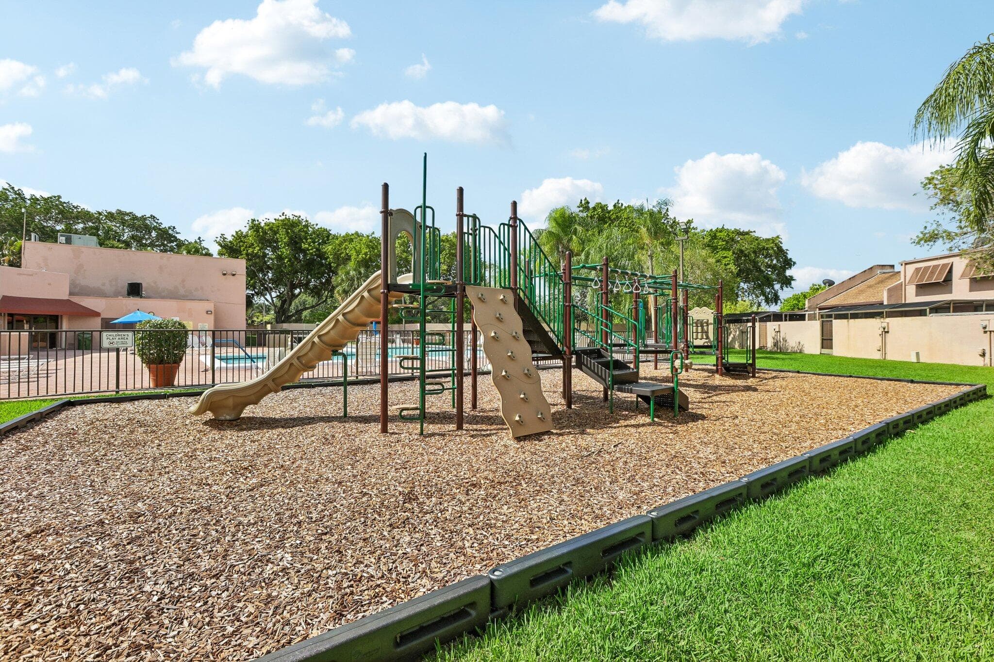 1330 123rd Pembroke Pines FL 33026 — thumbnail 50 of 51