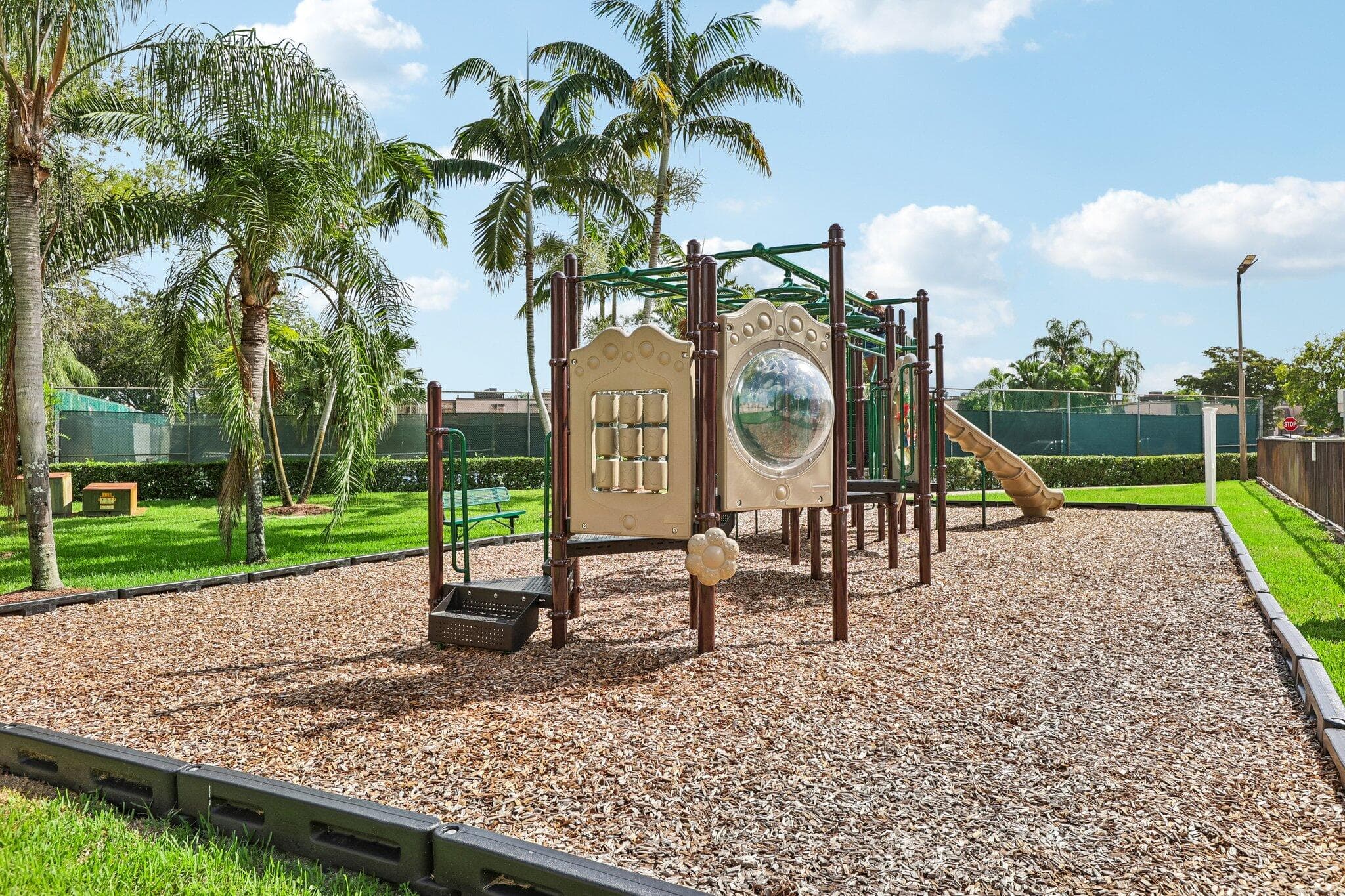 1330 123rd Pembroke Pines FL 33026 — thumbnail 51 of 51