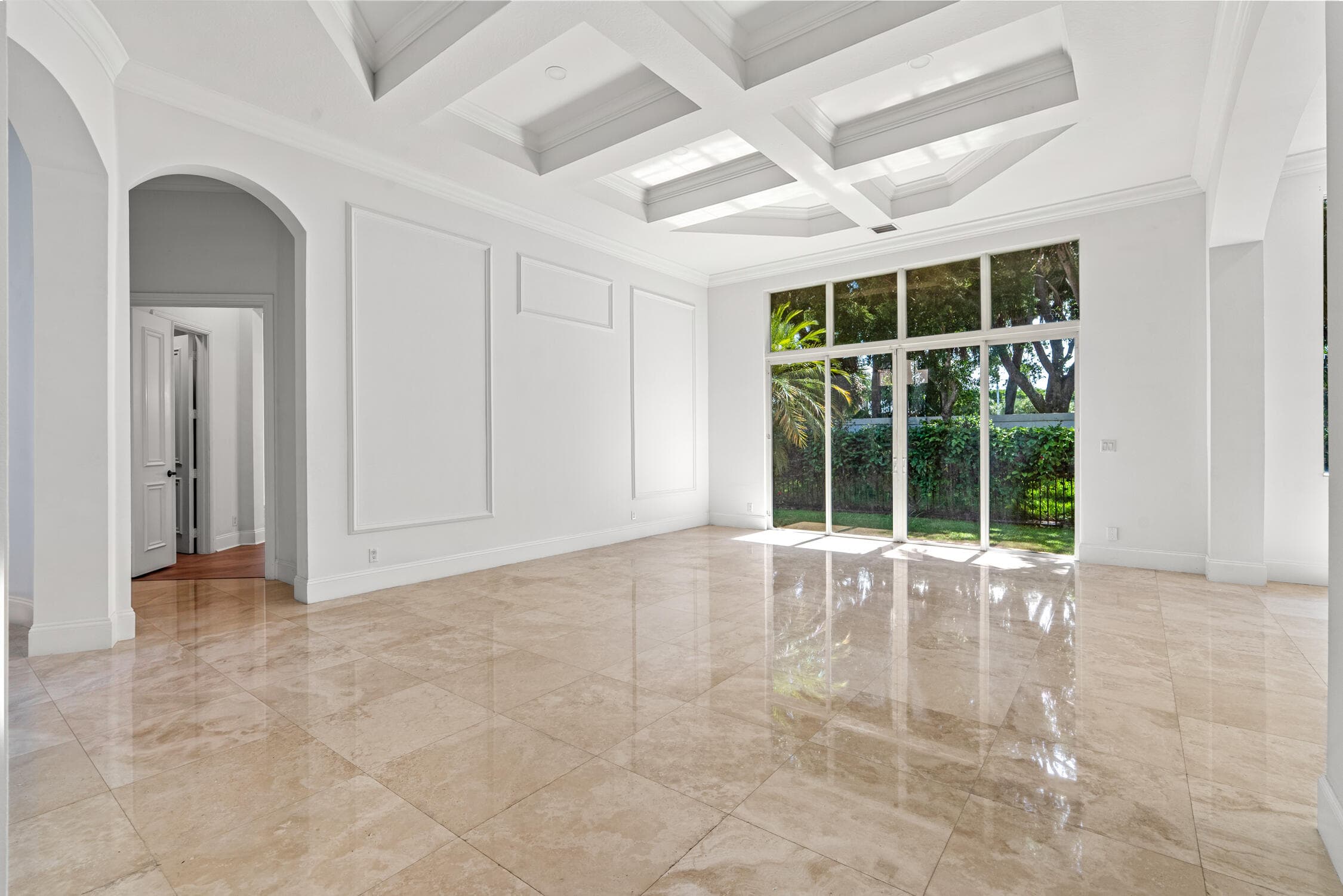 17550 Circle Pond Boca Raton FL 33496 — thumbnail 11 of 76