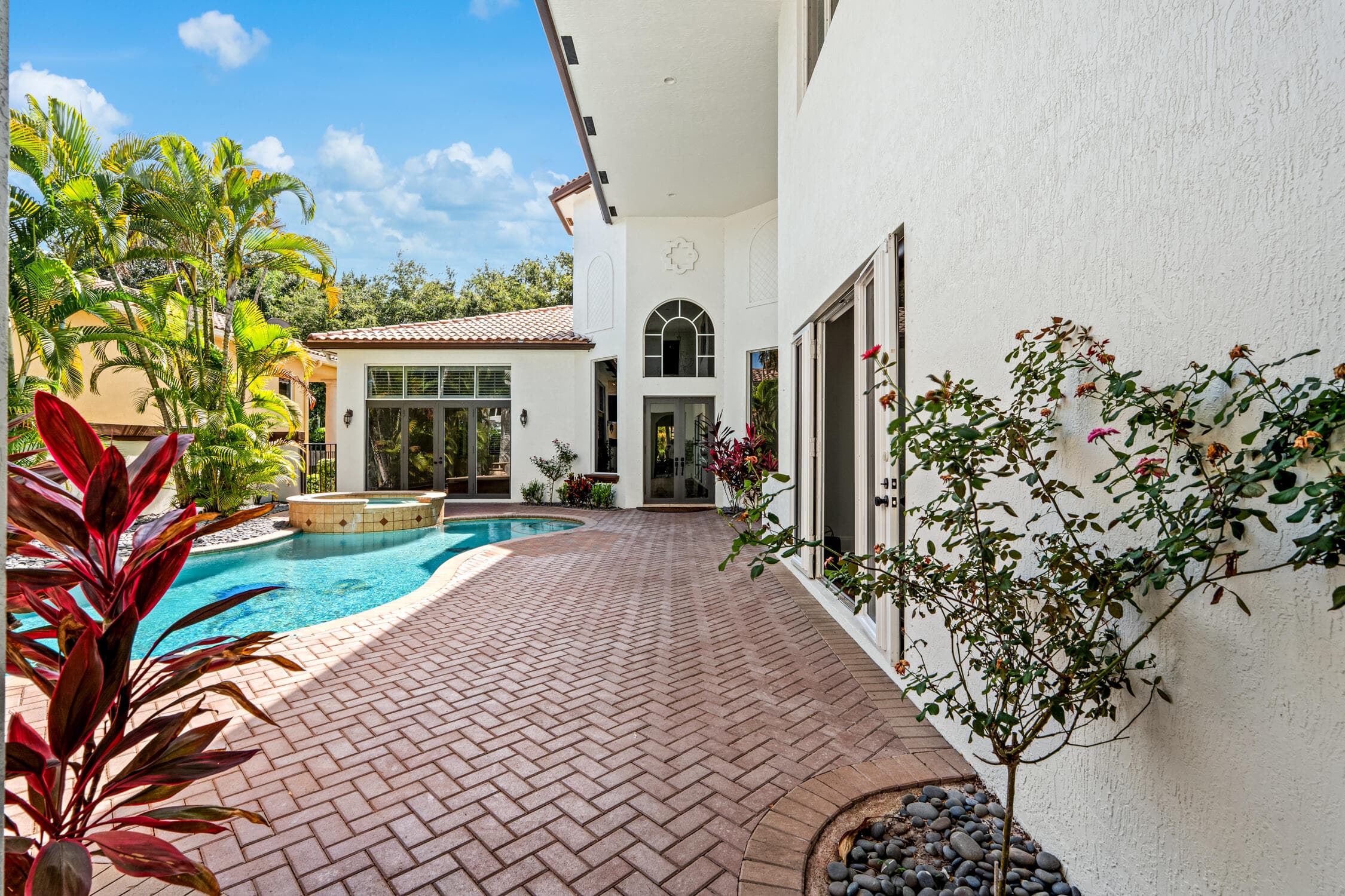 17550 Circle Pond Boca Raton FL 33496 — thumbnail 7 of 76