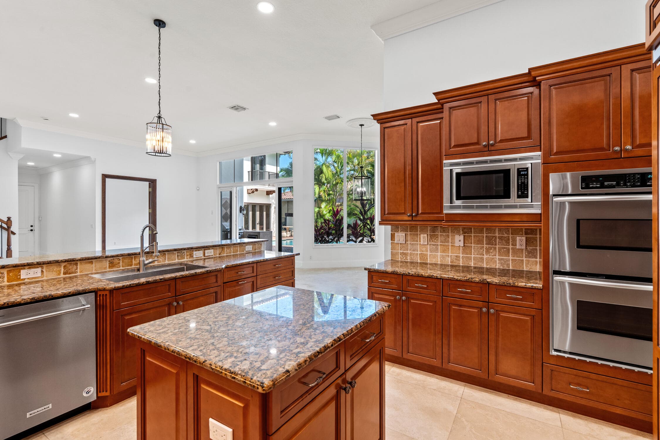 17550 Circle Pond Boca Raton FL 33496 — thumbnail 19 of 76