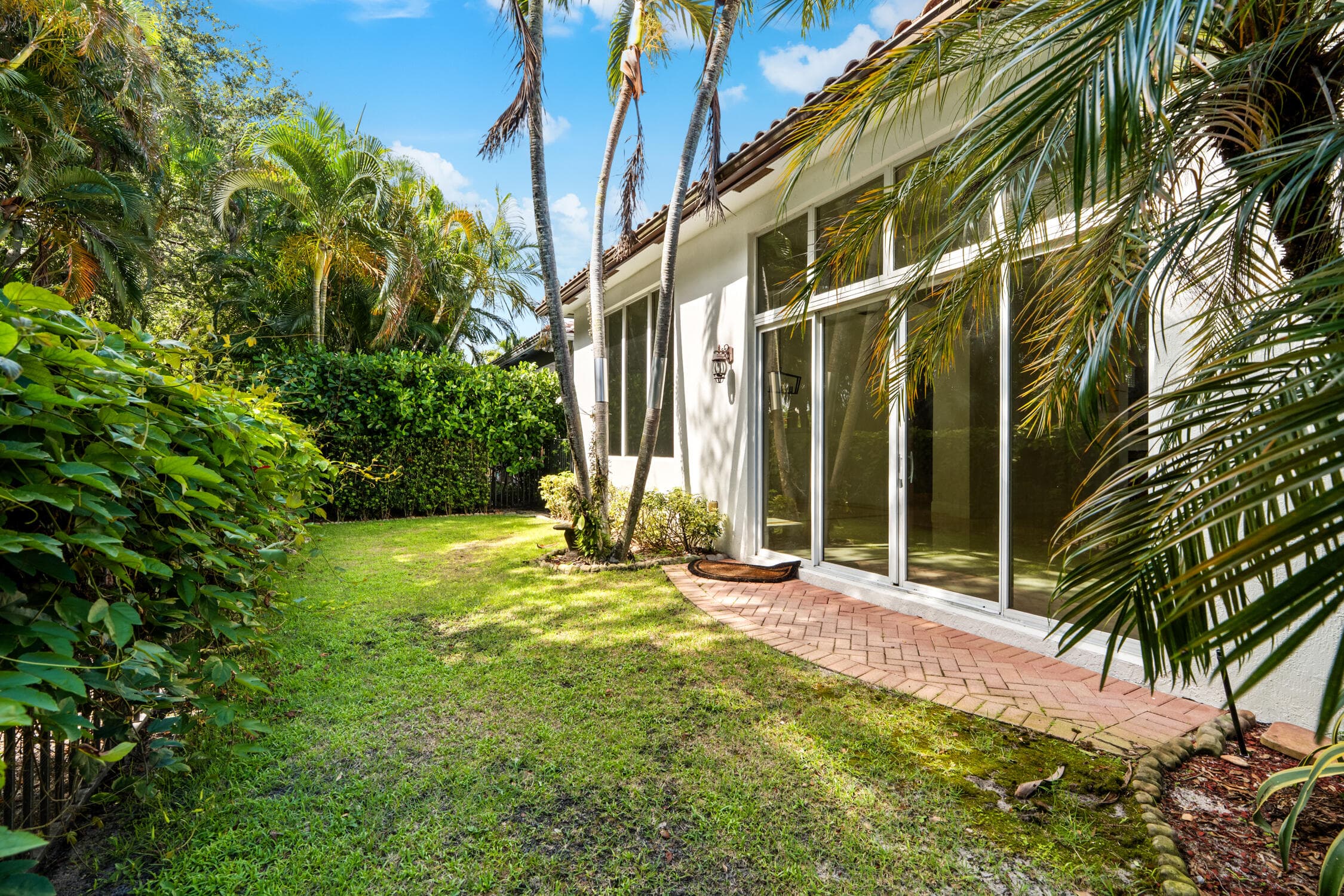 17550 Circle Pond Boca Raton FL 33496 — thumbnail 74 of 76