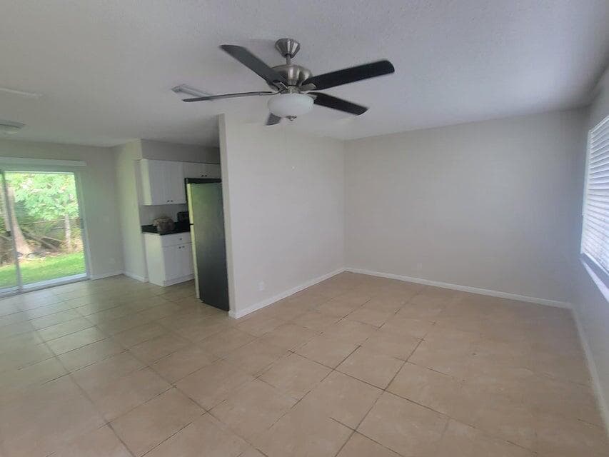 242 24th Boynton Beach FL 33435 — thumbnail 5 of 12