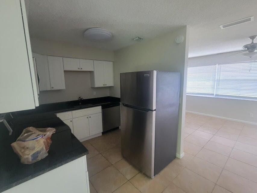 242 24th Boynton Beach FL 33435 — thumbnail 9 of 12