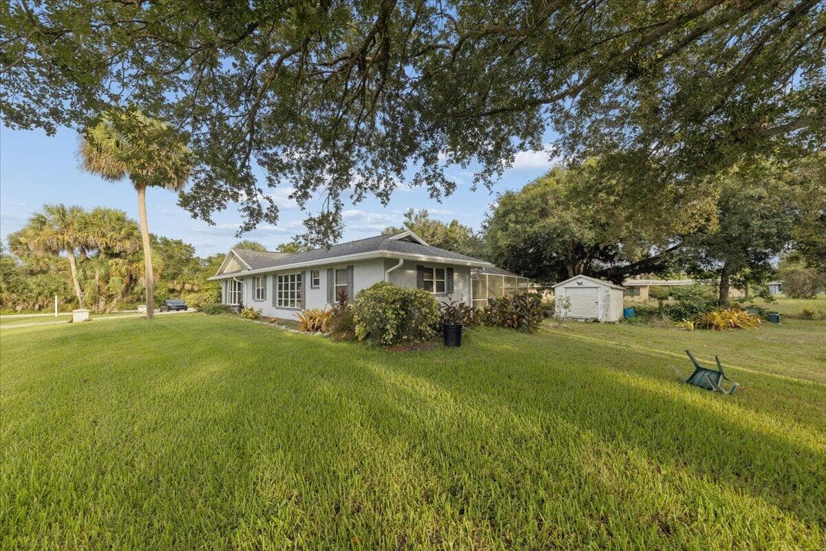 5803 Green Dolphin Fort Pierce FL 34951 — thumbnail 4 of 40
