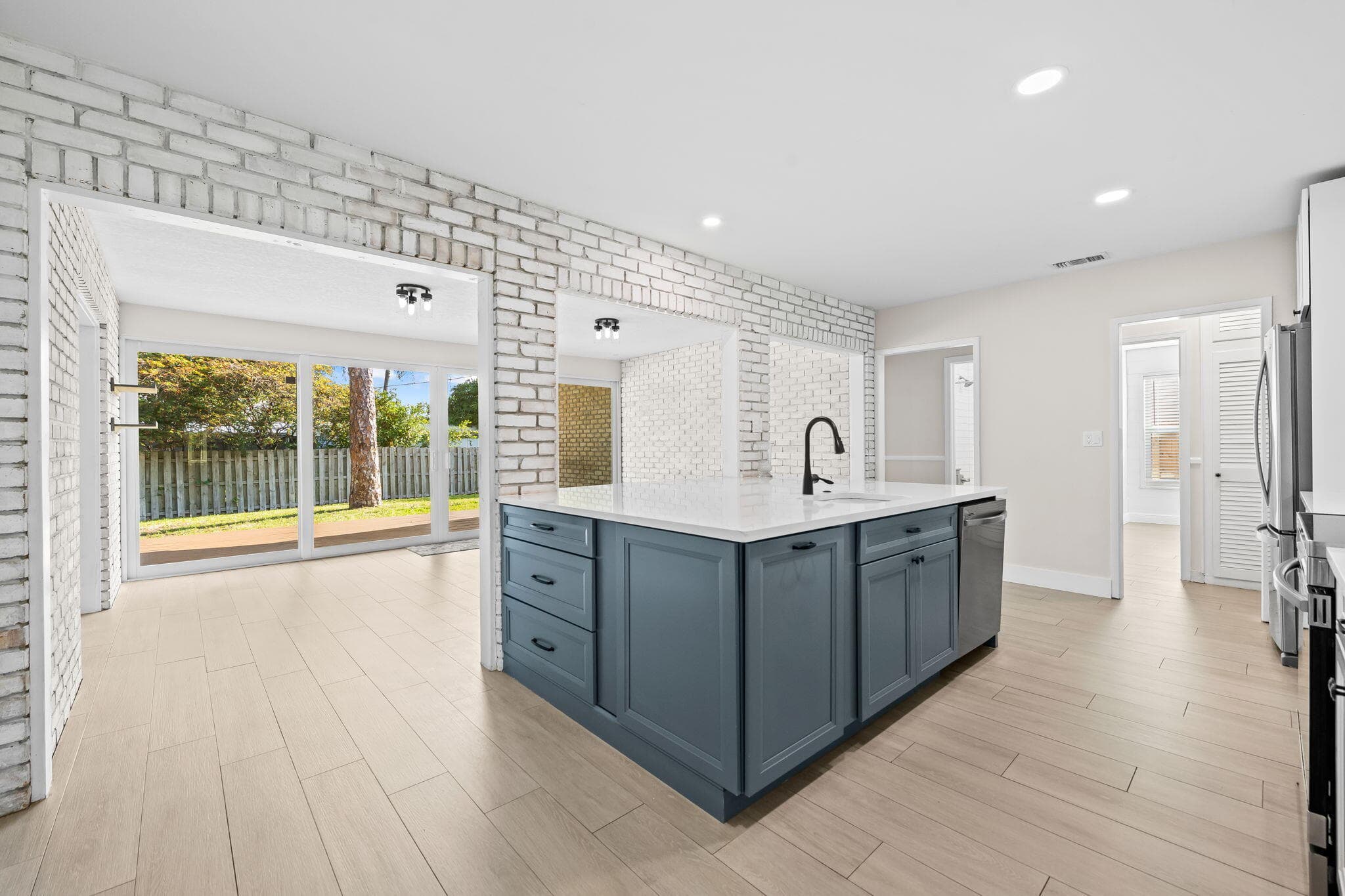 3251 Riverland Fort Lauderdale FL 33312 — thumbnail 14 of 38