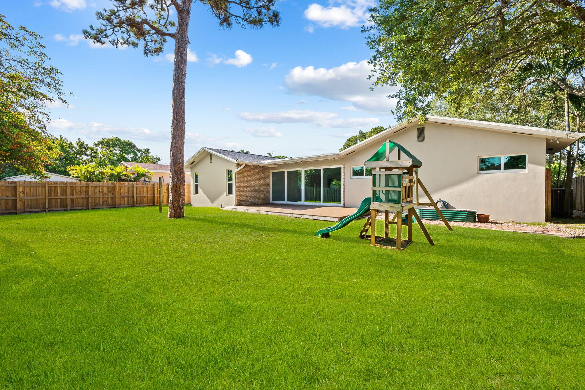 3251 Riverland Fort Lauderdale FL 33312 — thumbnail 6 of 38