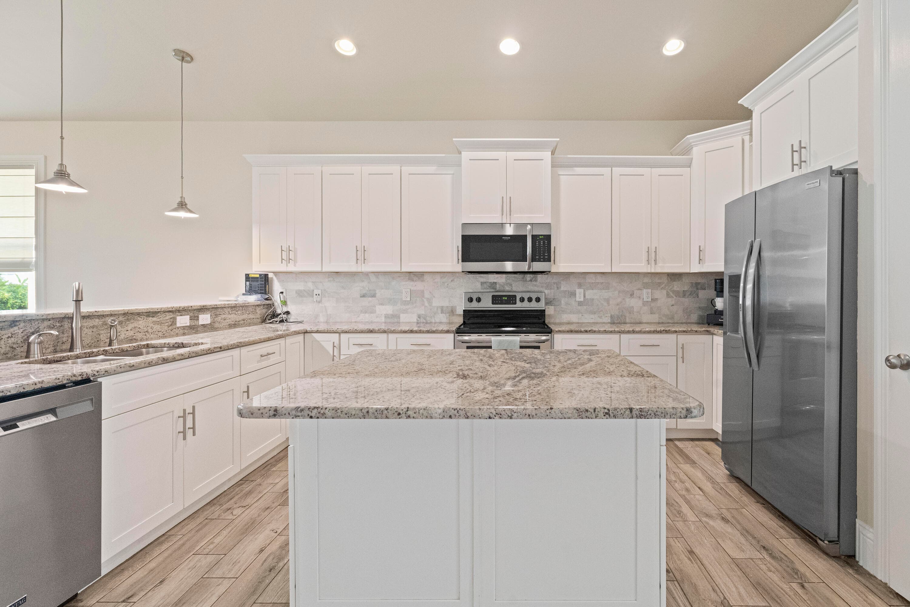 1006 34th Palm City FL 34990 — thumbnail 6 of 43