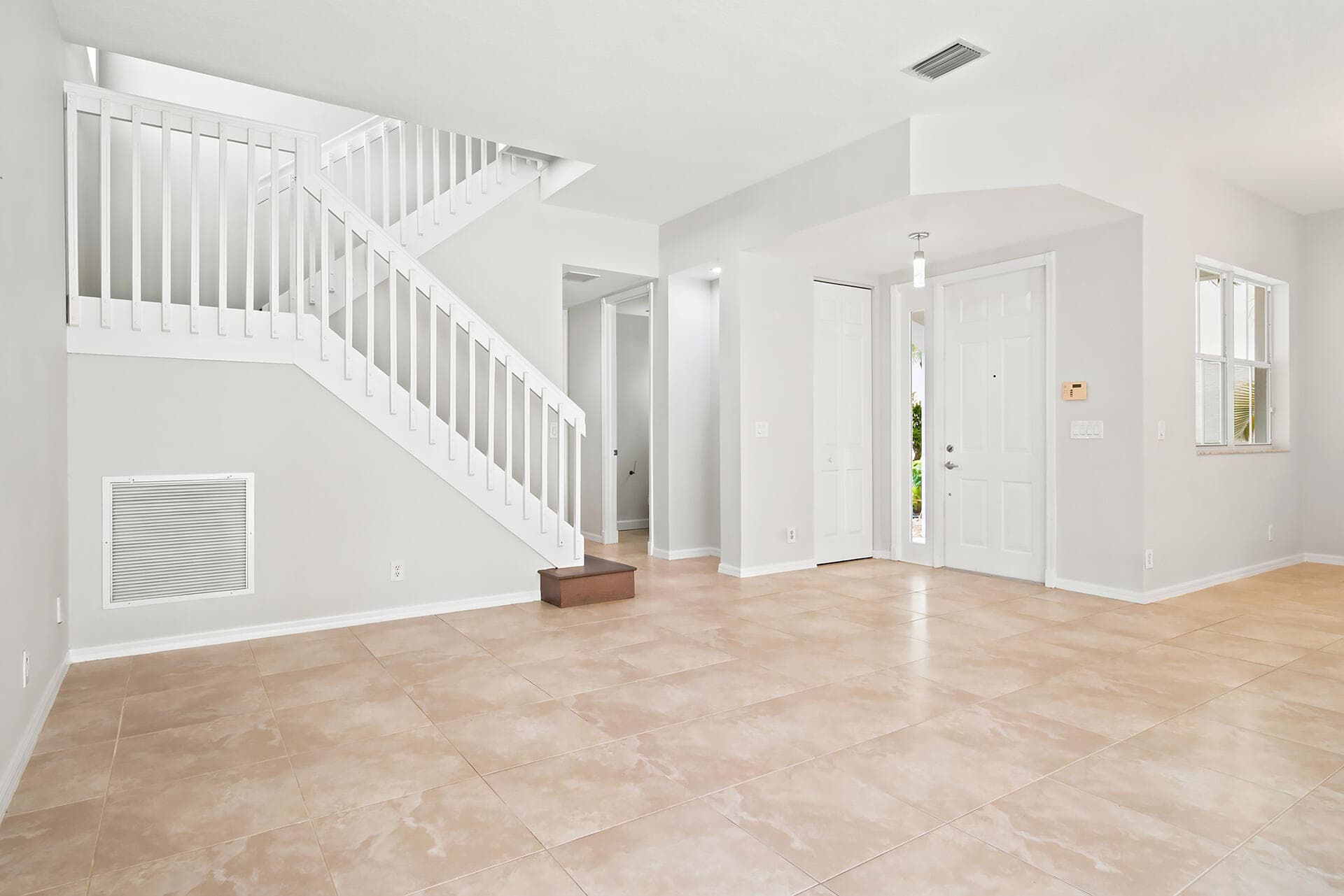 207 Isle Verde Palm Beach Gardens FL 33418 — thumbnail 15 of 63