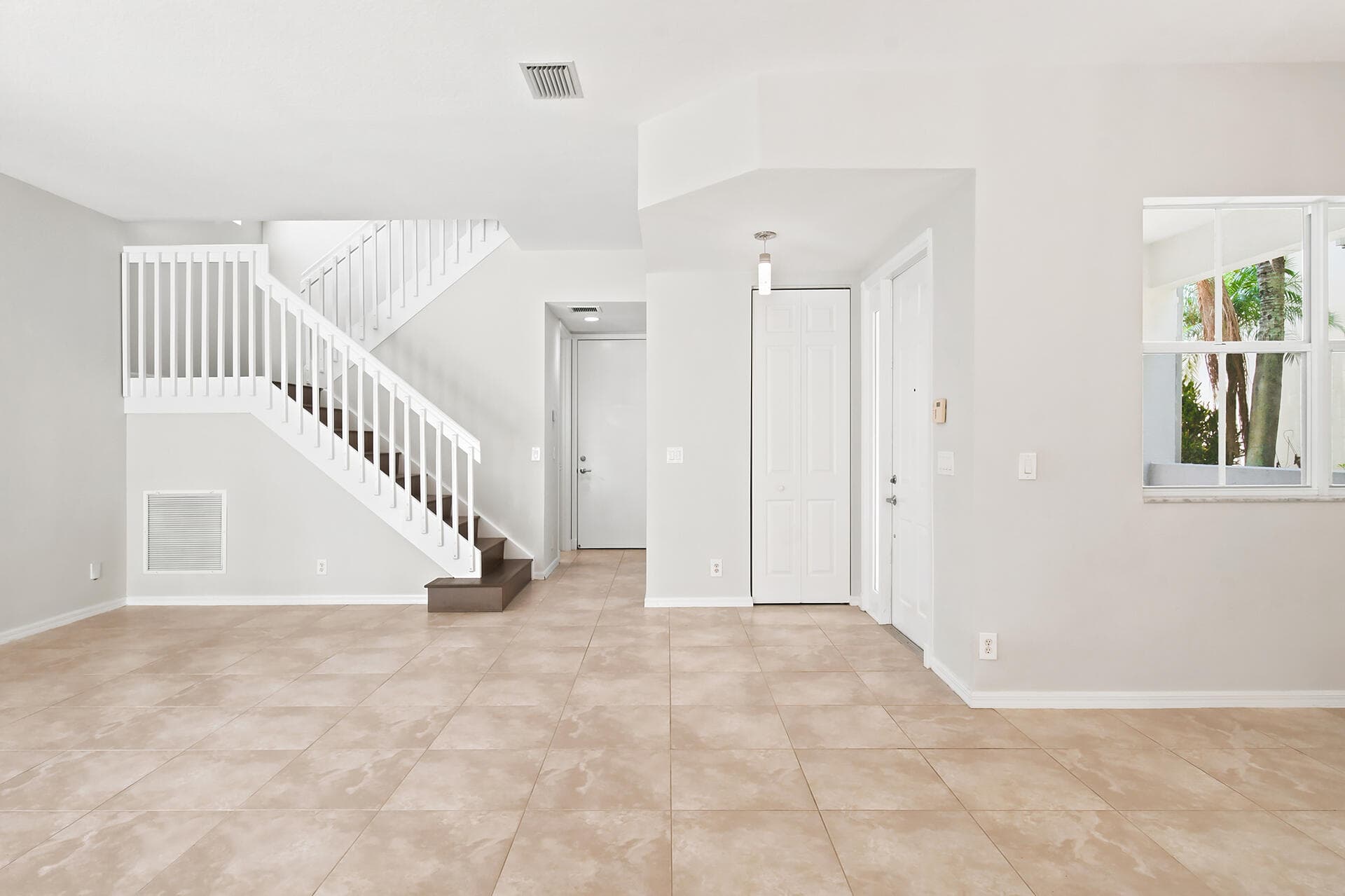 207 Isle Verde Palm Beach Gardens FL 33418 — thumbnail 18 of 63