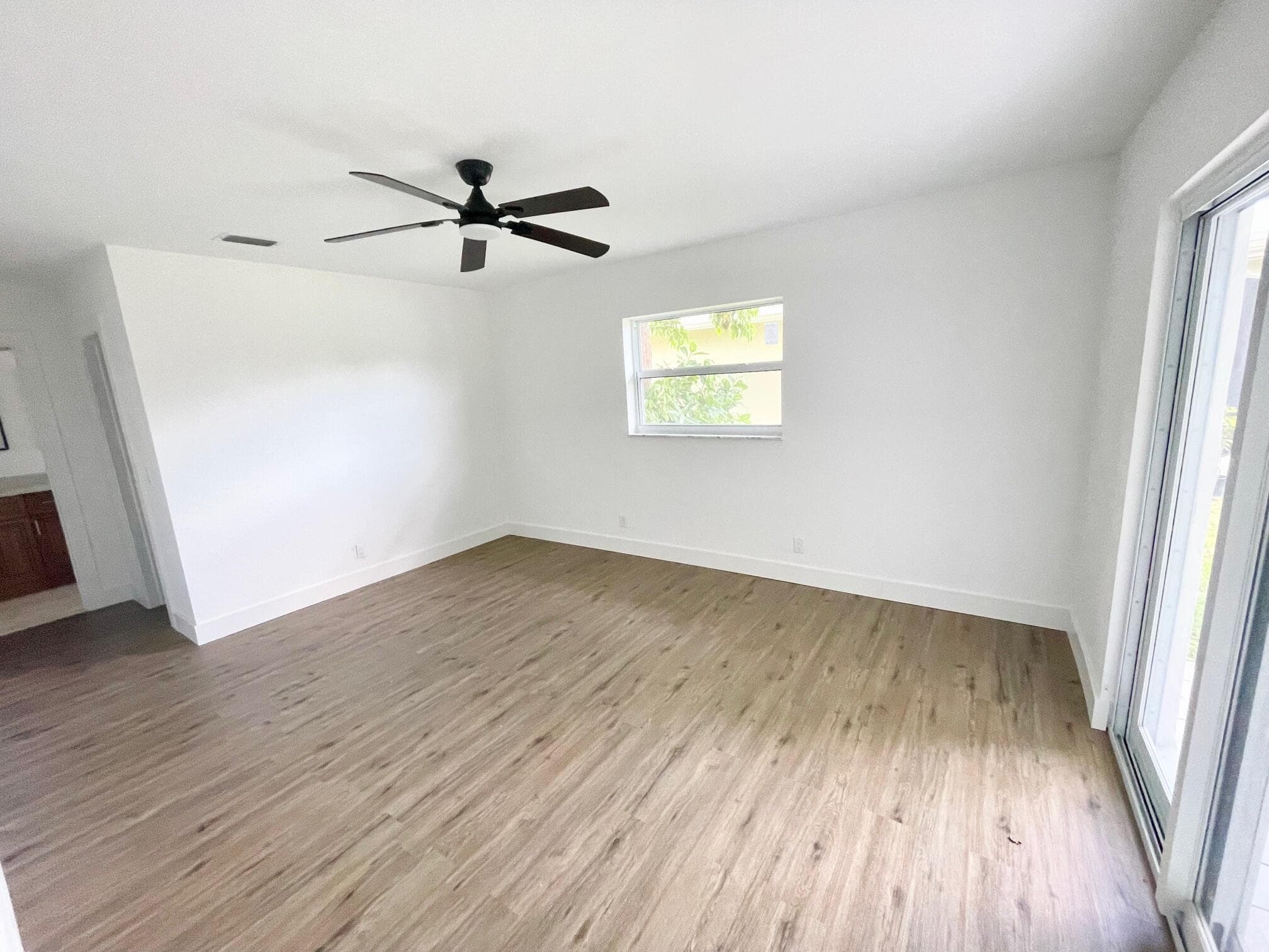 6606 95th Tamarac FL 33321 — thumbnail 9 of 22