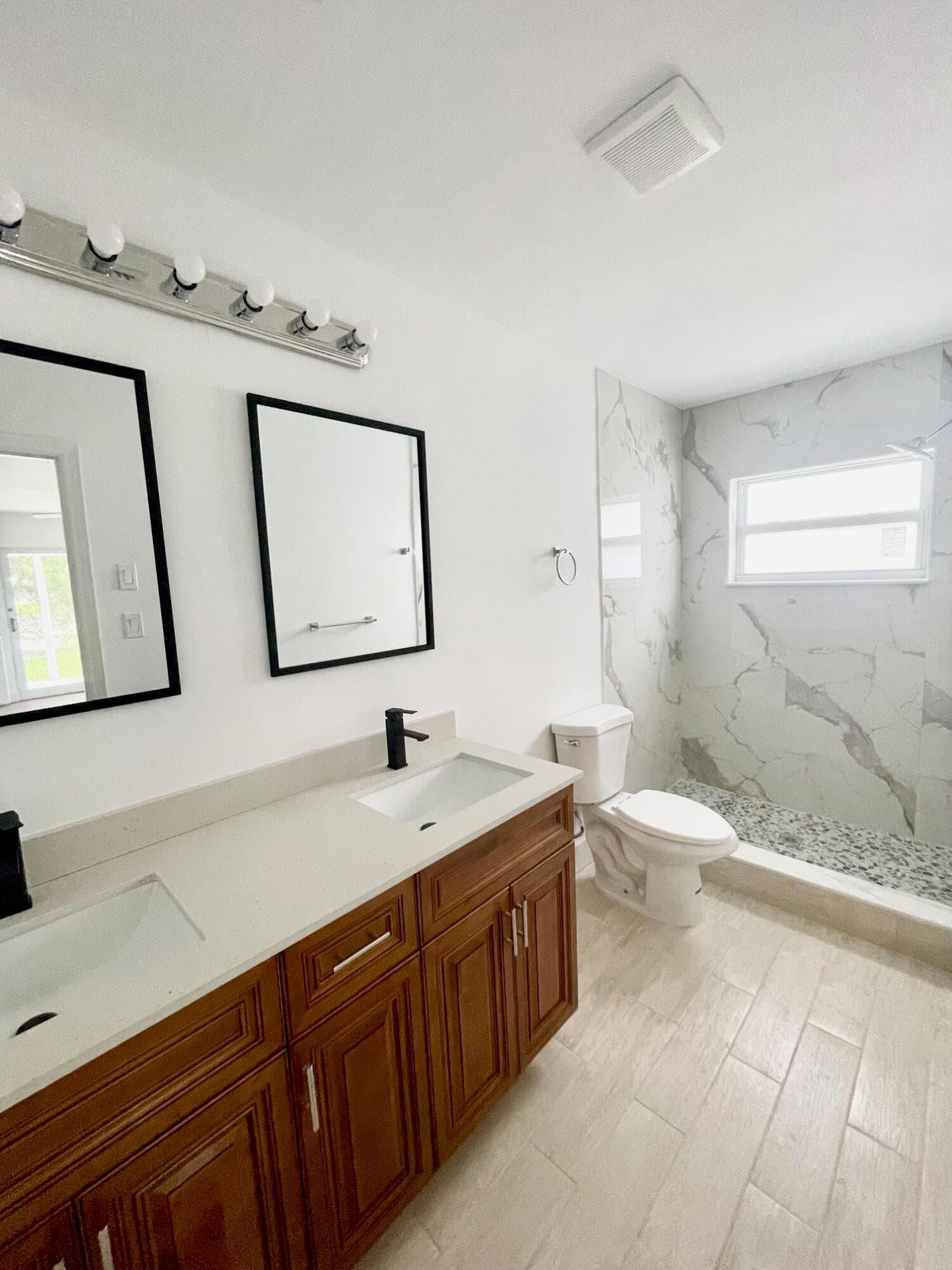 6606 95th Tamarac FL 33321 — thumbnail 10 of 22