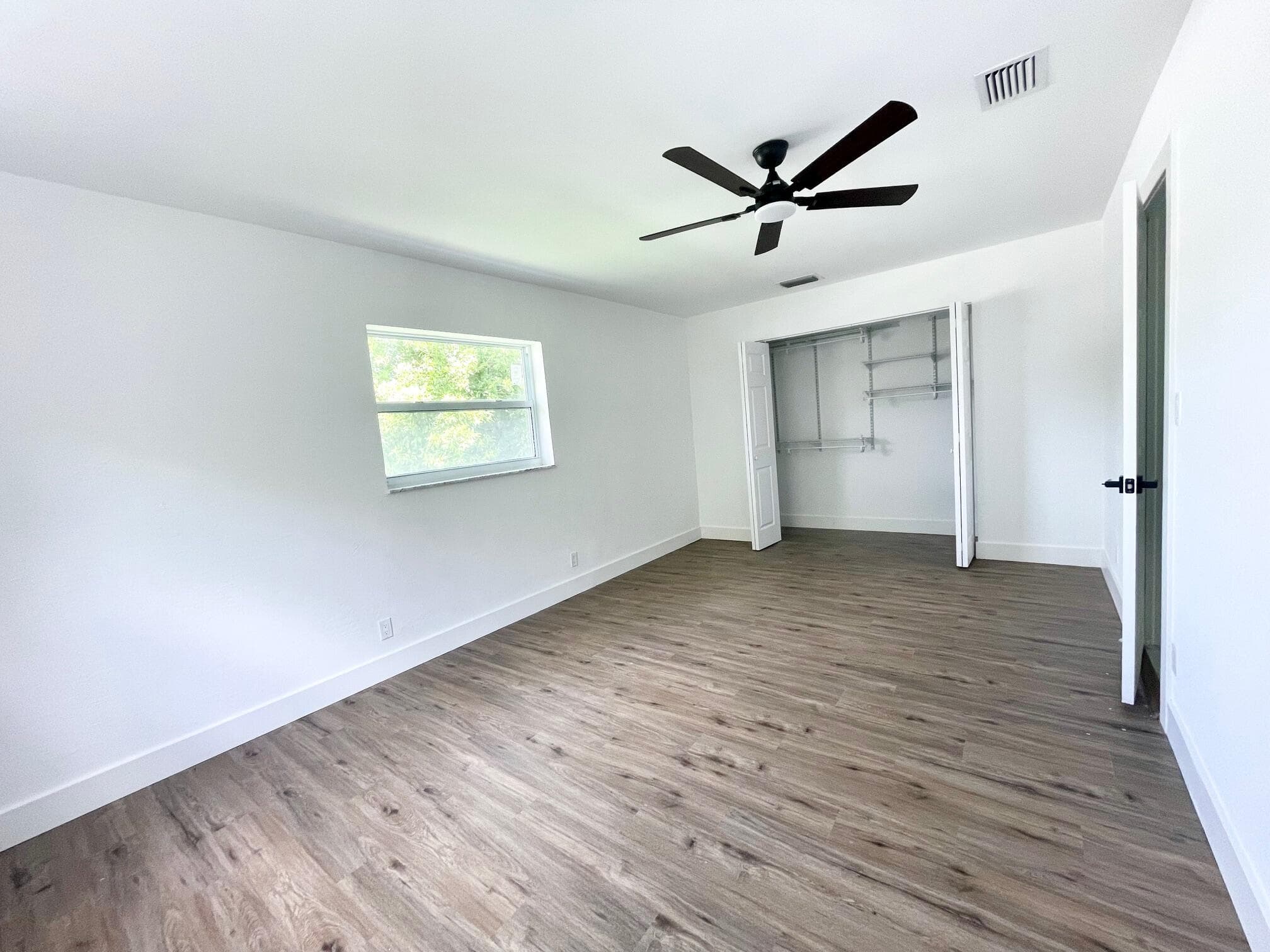6606 95th Tamarac FL 33321 — thumbnail 14 of 22