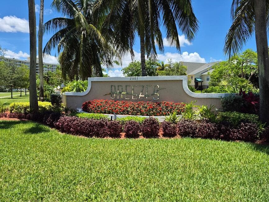 2823 Course #205 Pompano Beach FL 33069 — photo 1