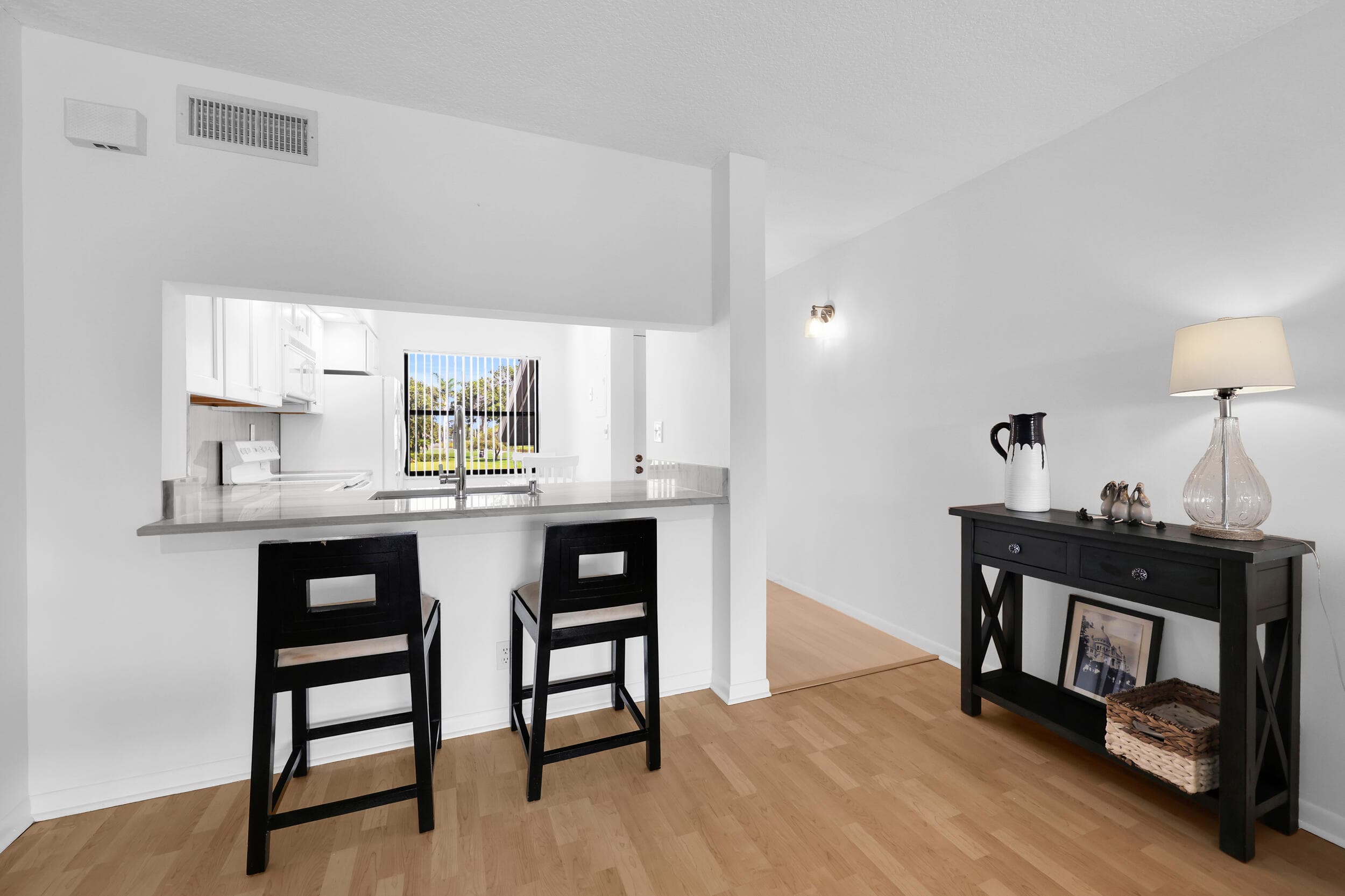 12962 Briarlake #202 West Palm Beach FL 33418 — thumbnail 6 of 27